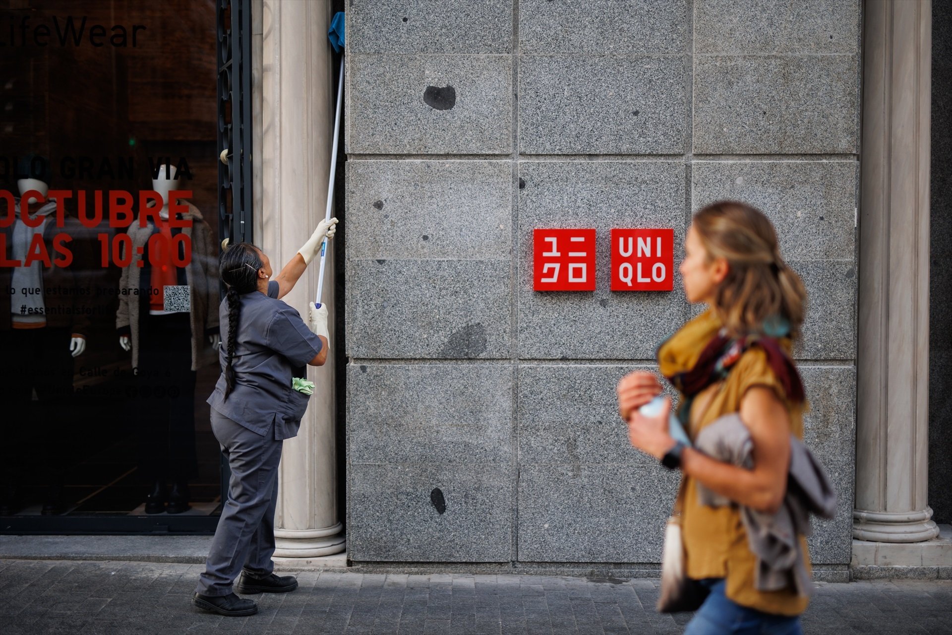 Uniqlo lidera la 'gran subida' de sueldos con un 40% a sus trabajadores japoneses
