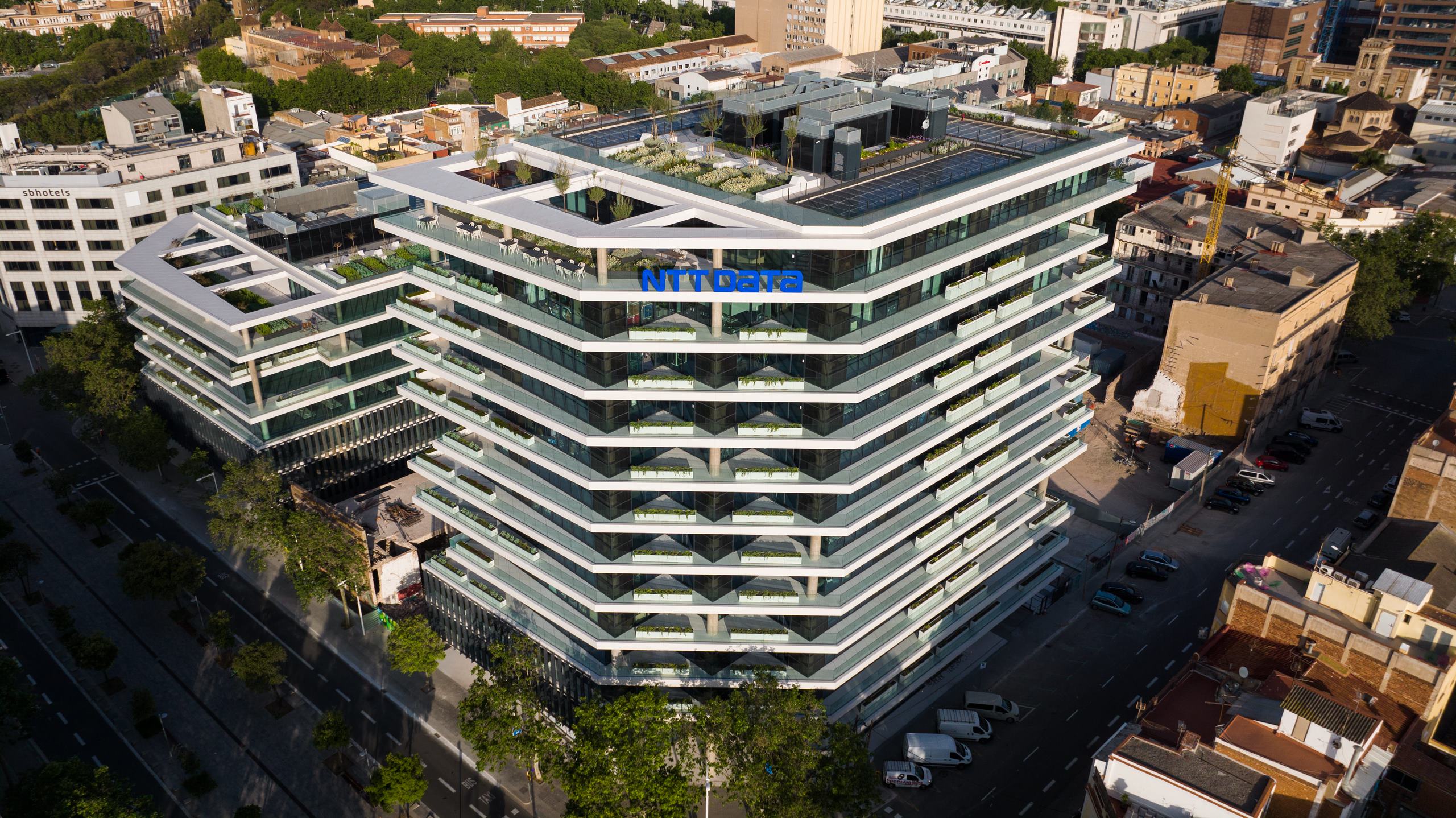Barcelona acollirà un terç dels 3.000 professionals que incorporarà NTT Data a Espanya