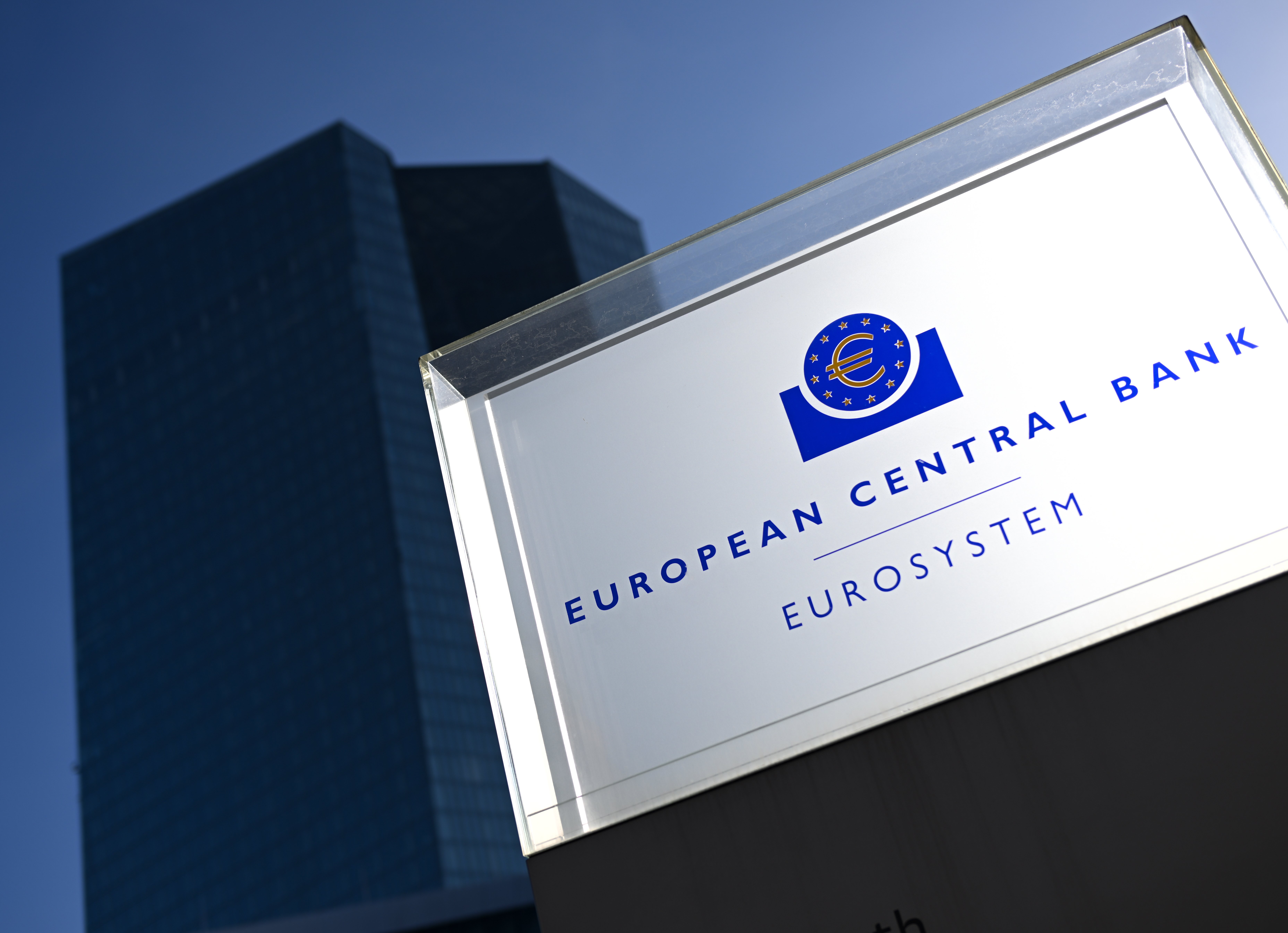 El BCE, al contrario que los ejecutivos empresariales, ve un crecimiento positivo de la economía europea