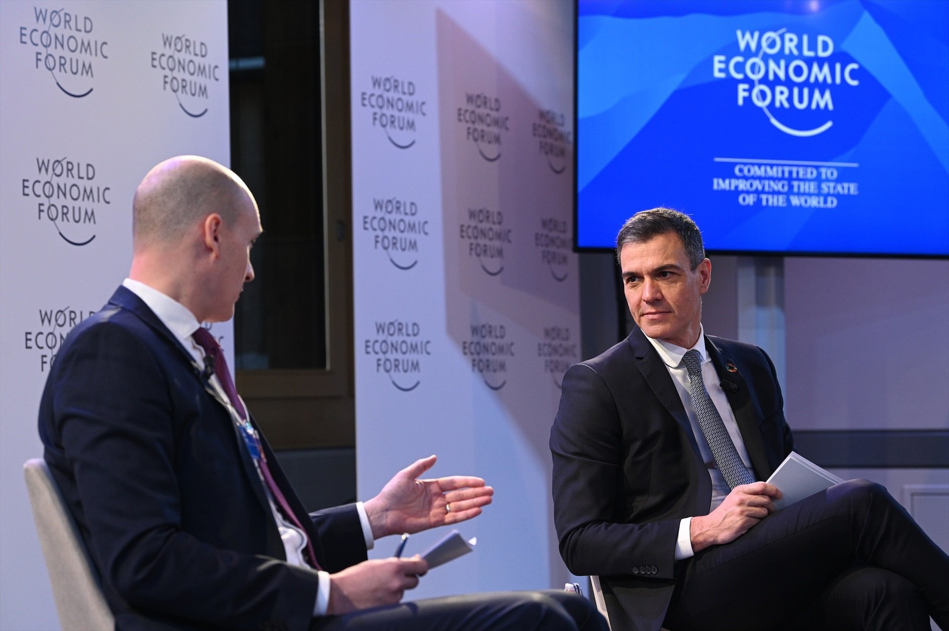 Pedro Sánchez pide a las "élites" en Davos que paguen impuestos: "El sistema no es justo"