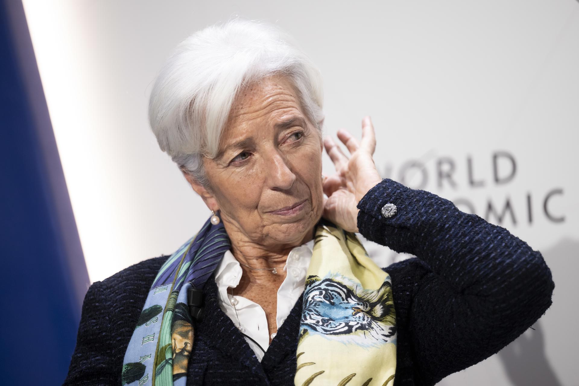 Lagarde seguirá subiendo tipos y ve un 2023 "mejor de lo que nos temíamos"