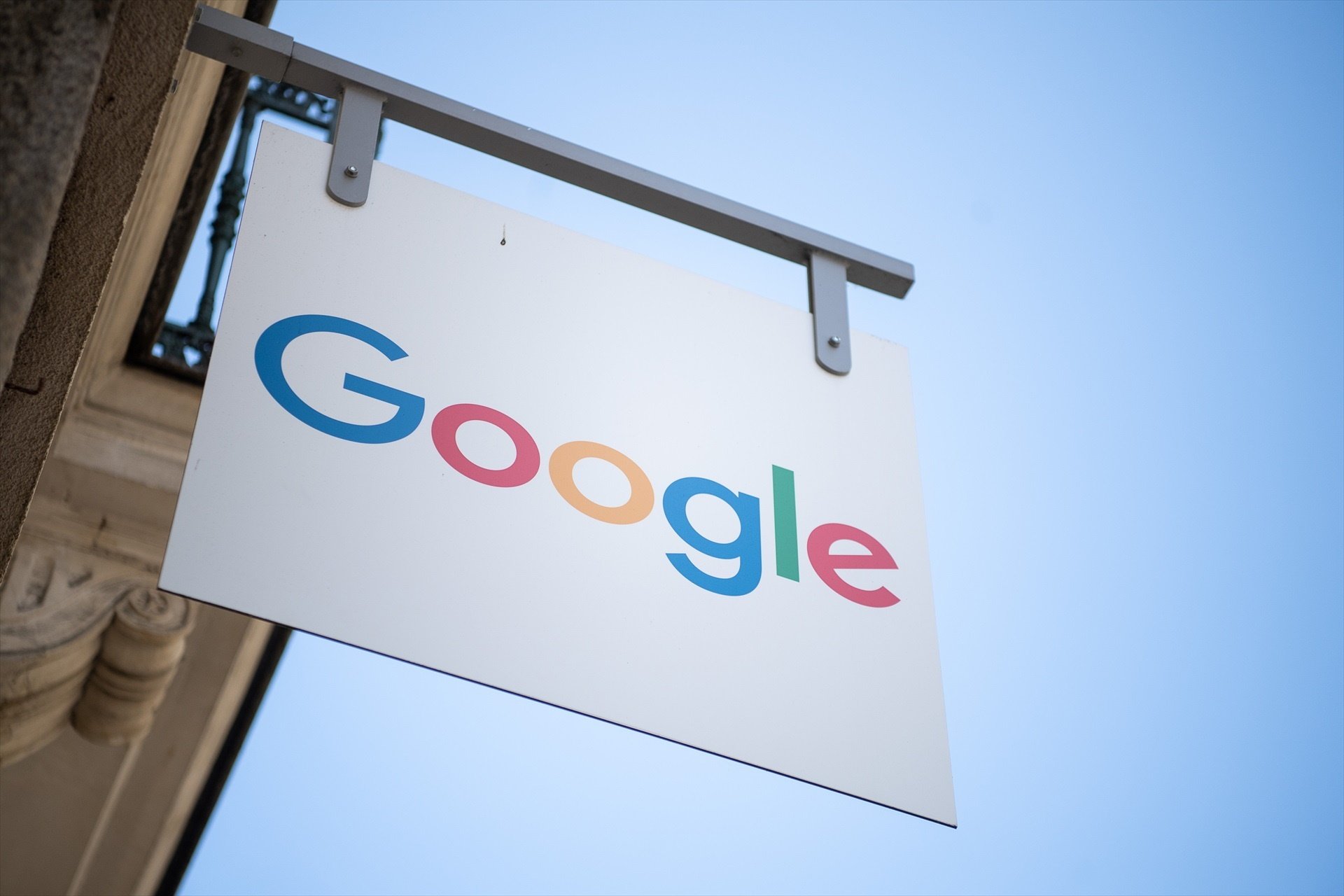 Google s'afegeix a l'onada de retallades i anuncia 12.000 acomiadaments