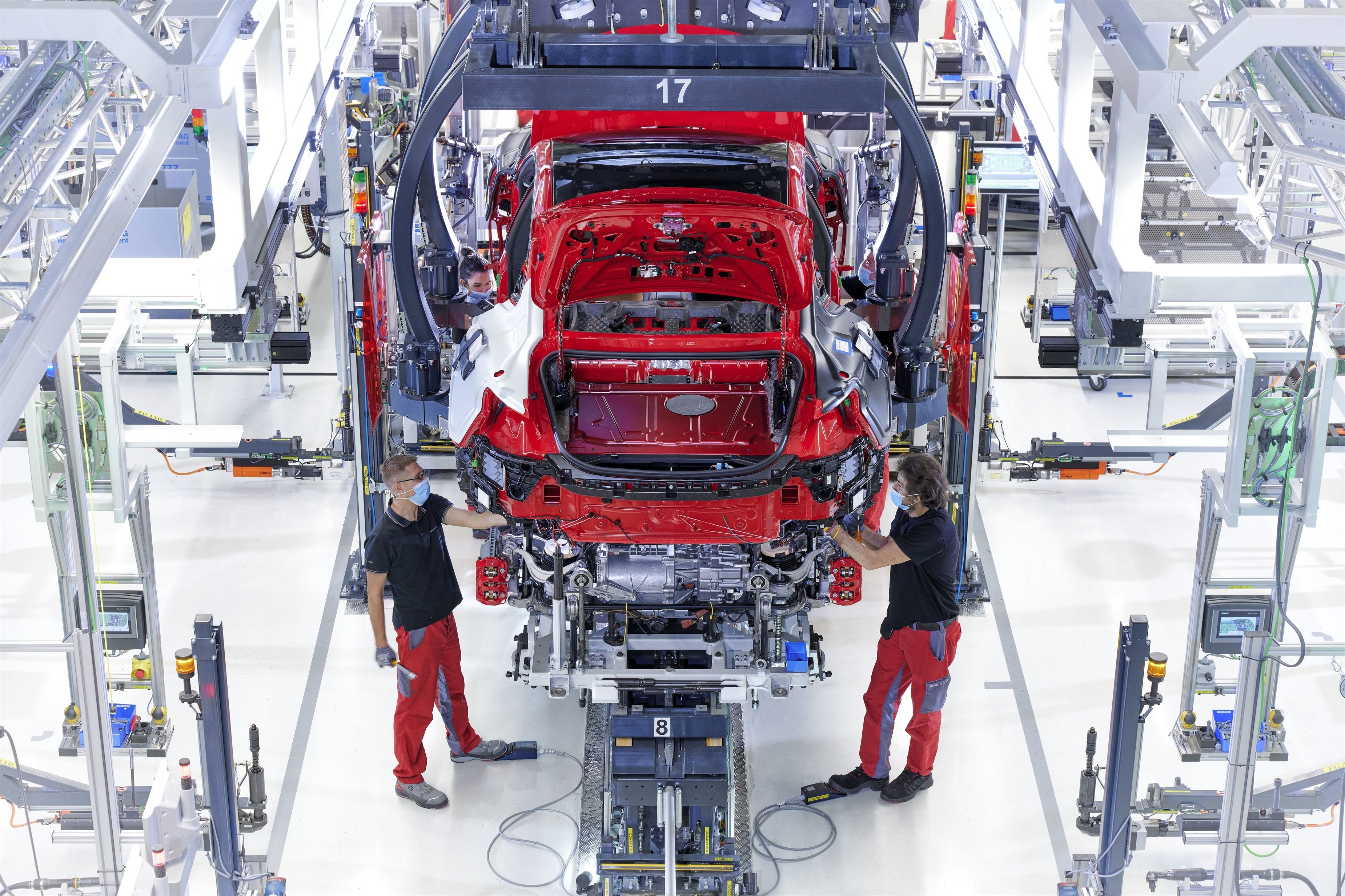 Els fabricants espanyols de vehicles pugen la producció un 5,8%, al contrari de les matriculacions