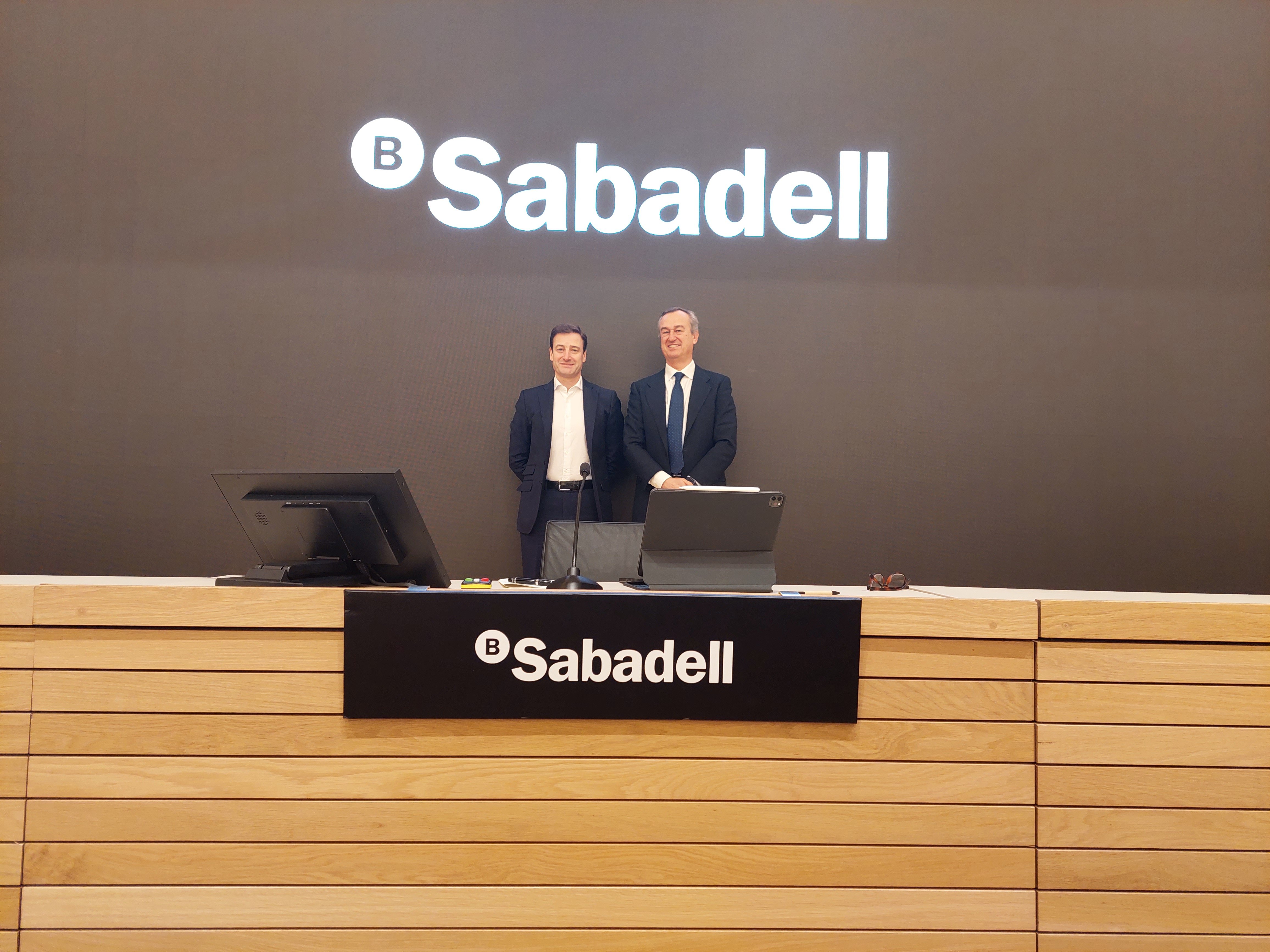 El consejero delegado y director financiero de Sabadell