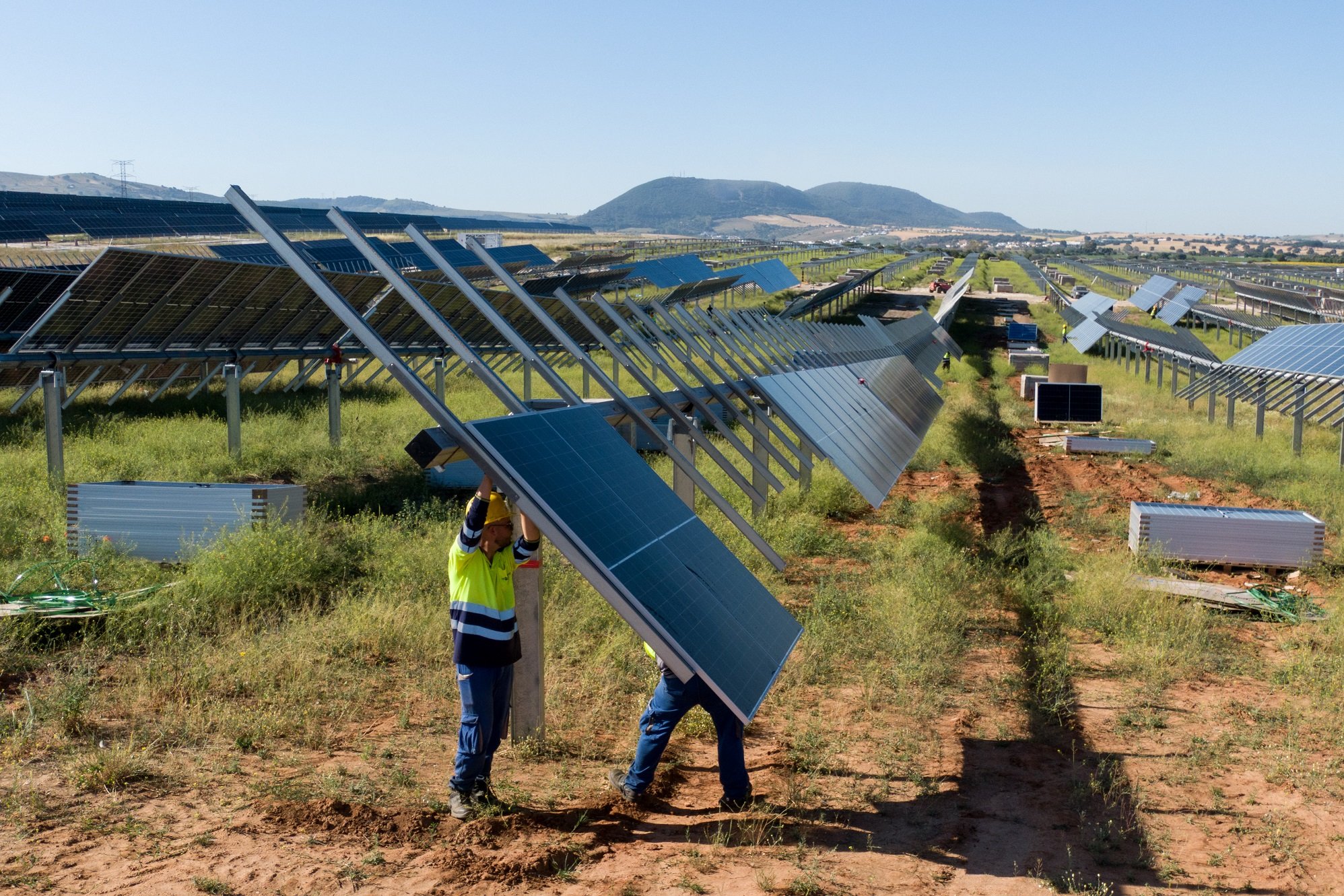 202206.Operarios Statkraft en El Yarte