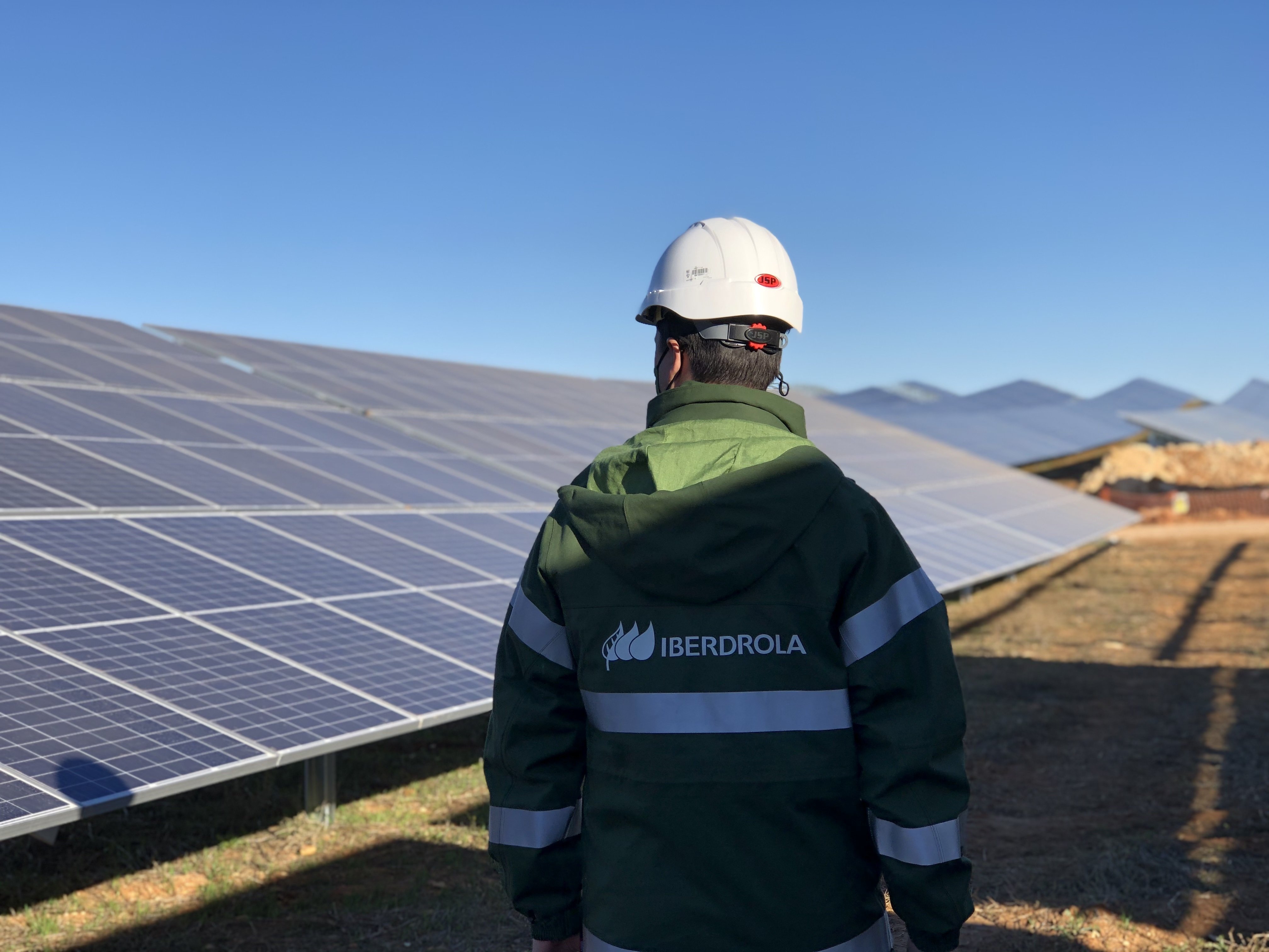 Iberdrola s'alia amb Prosolia Energy per desenvolupar el parc fotovoltaic més gran d'Europa