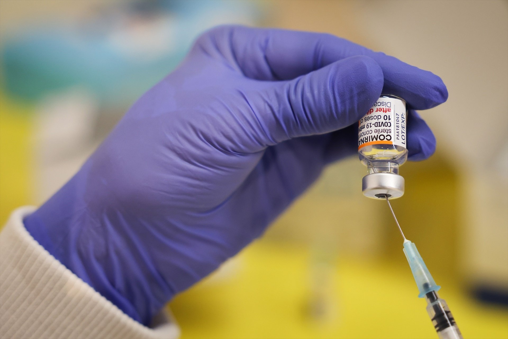 Pfizer ganó un 43% más gracias a la vacuna de la covid / EP