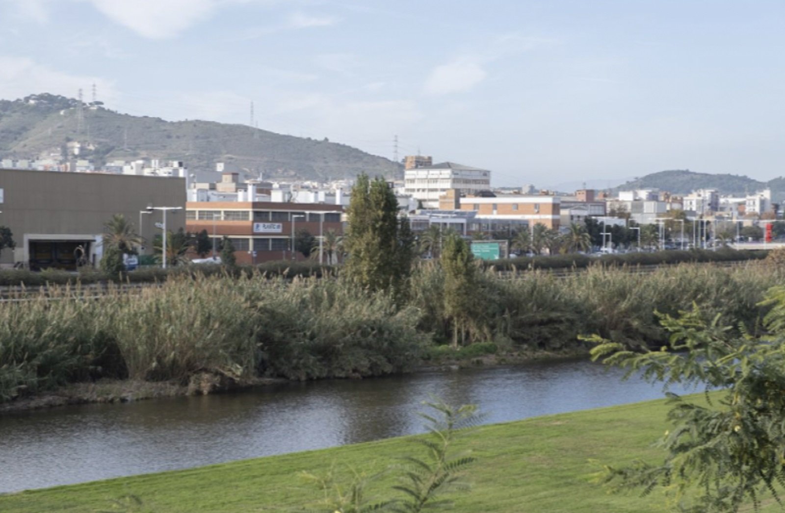 El Besòs es reivindica com el tercer eix industrial, després de la Zona Franca i el 22@