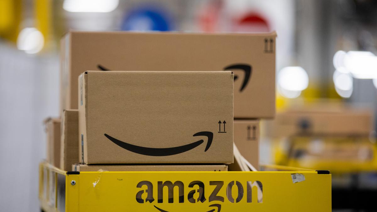Rivian conduce a Amazon a su primer año de pérdidas desde 2014