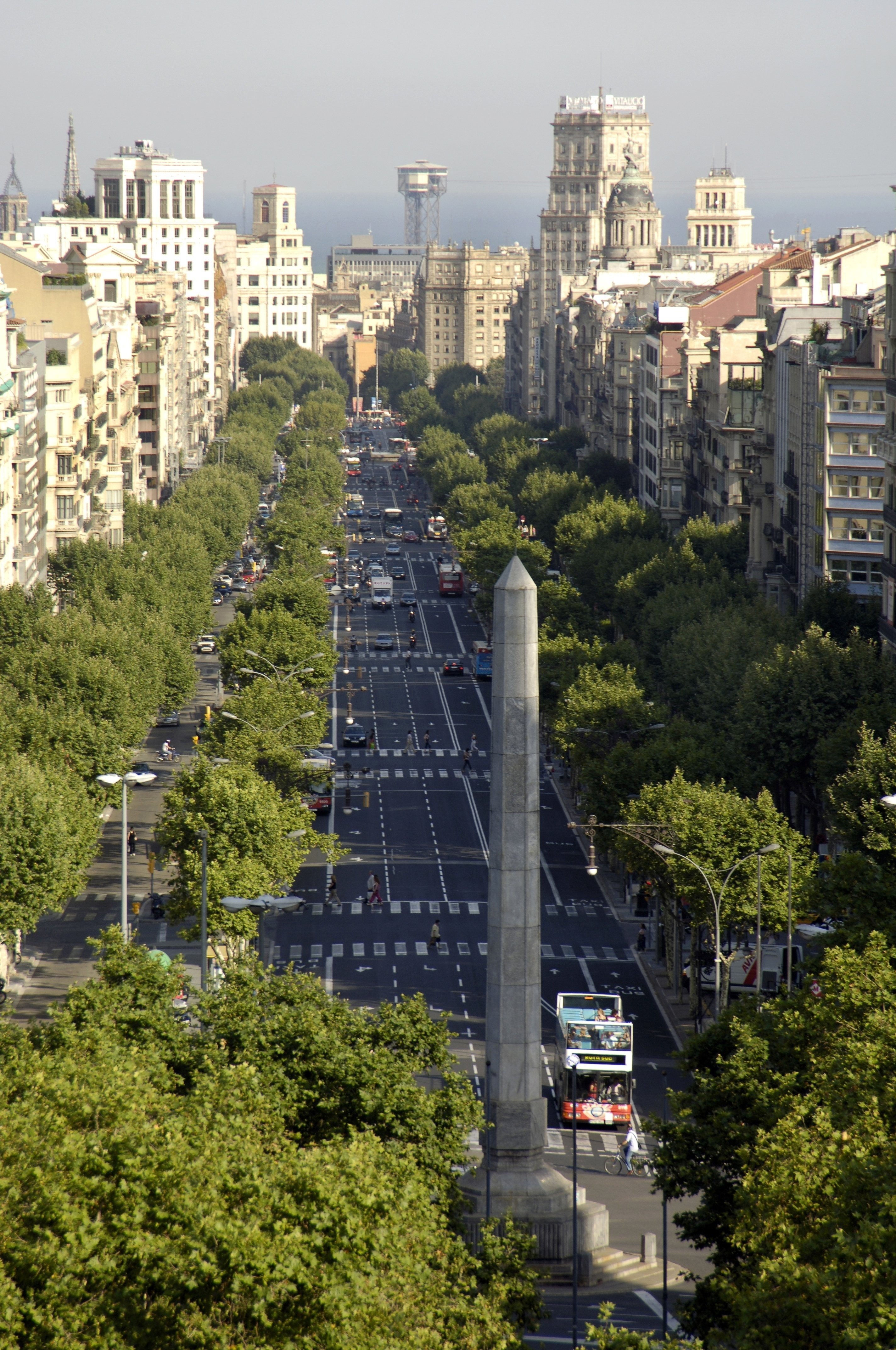 El paseo de Gràcia (Barcelona) y el paseo de la Castellana (Madrid), núcleos del 'flex office'