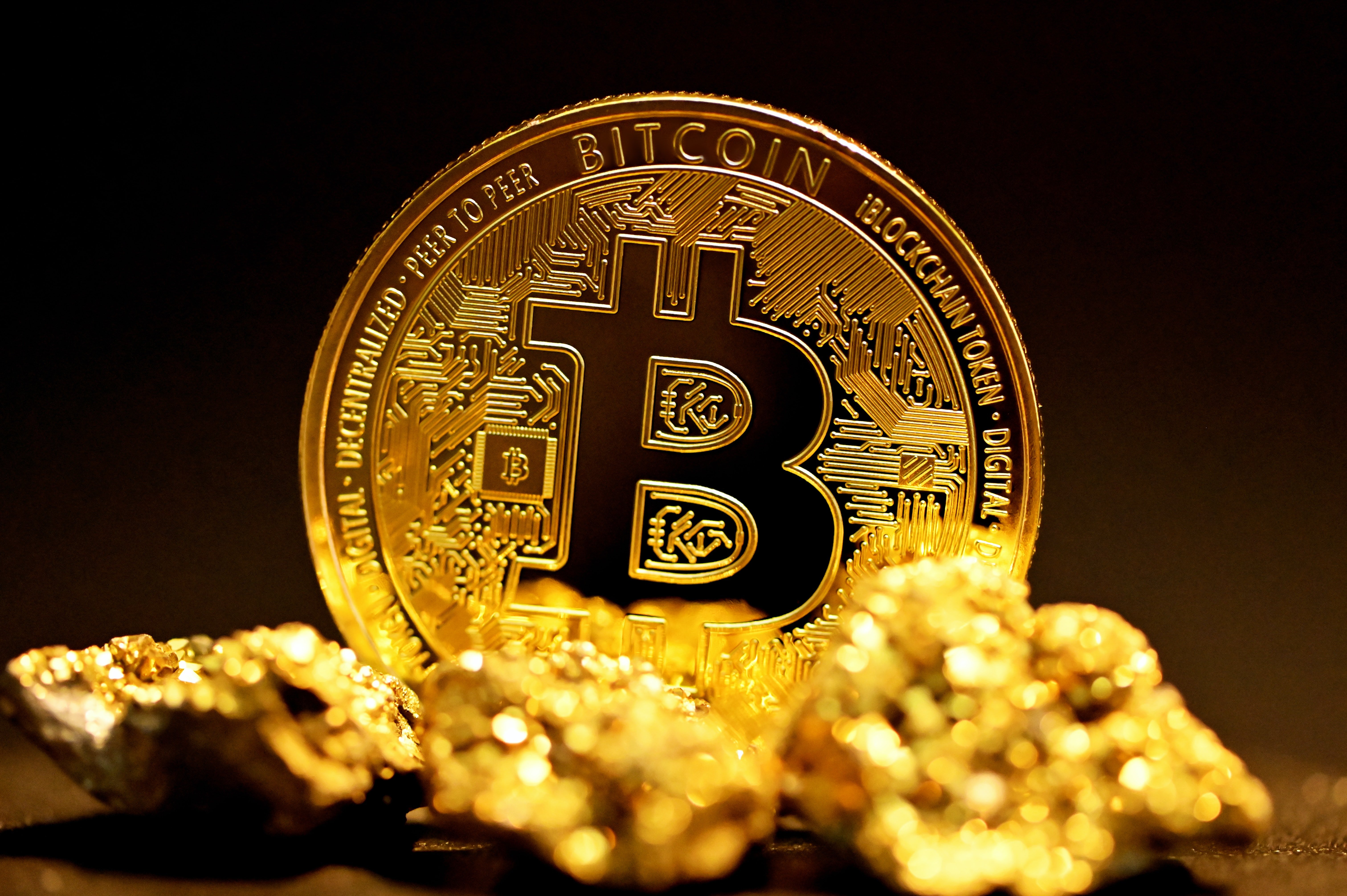El bitcoin despeja las dudas y encara máximos anuales con los indicadores alcistas “al rojo vivo”