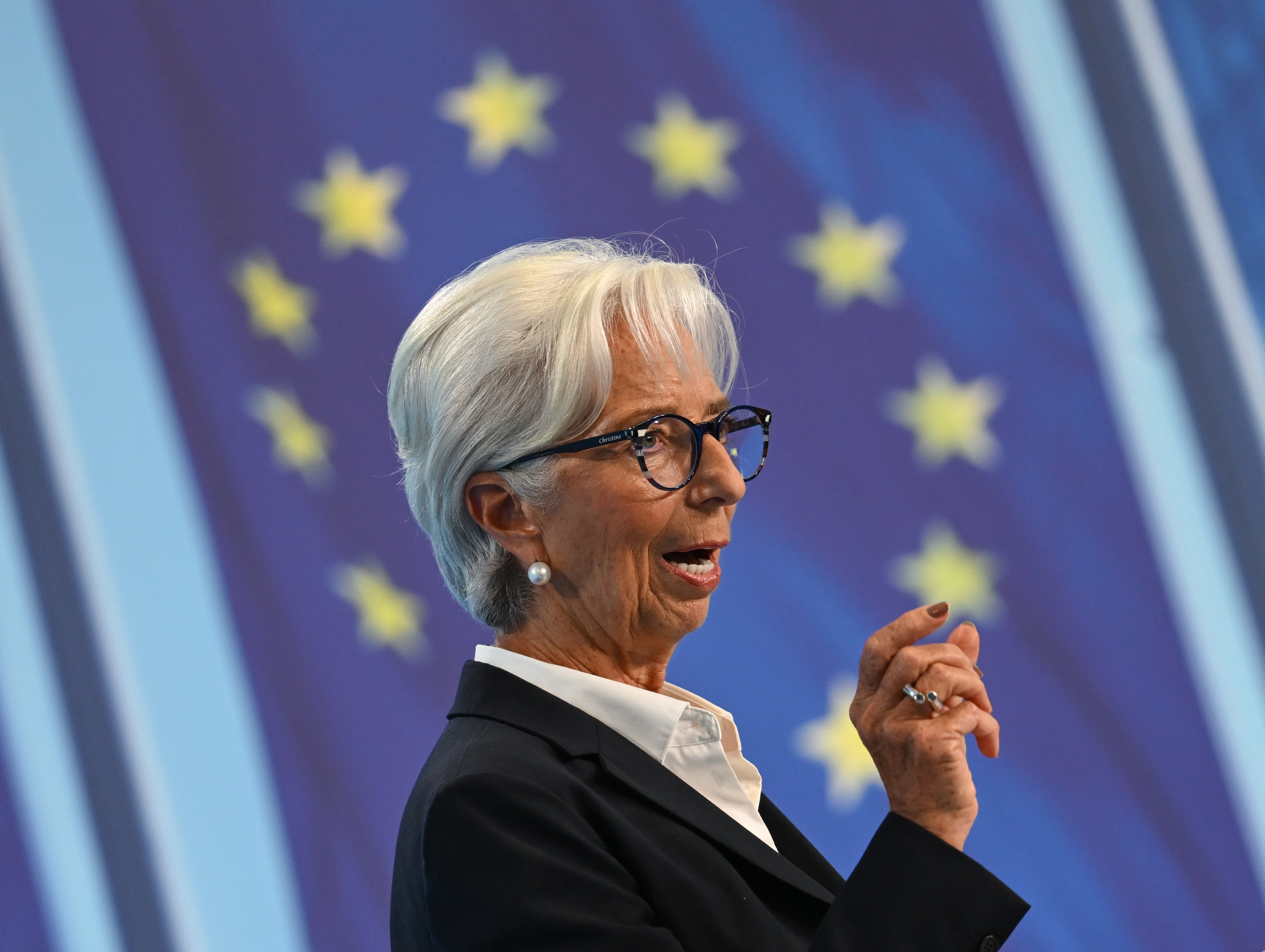 Lagarde dice que el BCE hará lo necesario para preservar la estabilidad financiera