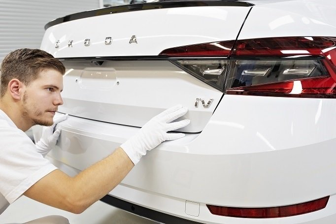 EuropaPress 2376613 produccion skoda superb iv planta kvasiny republica checa