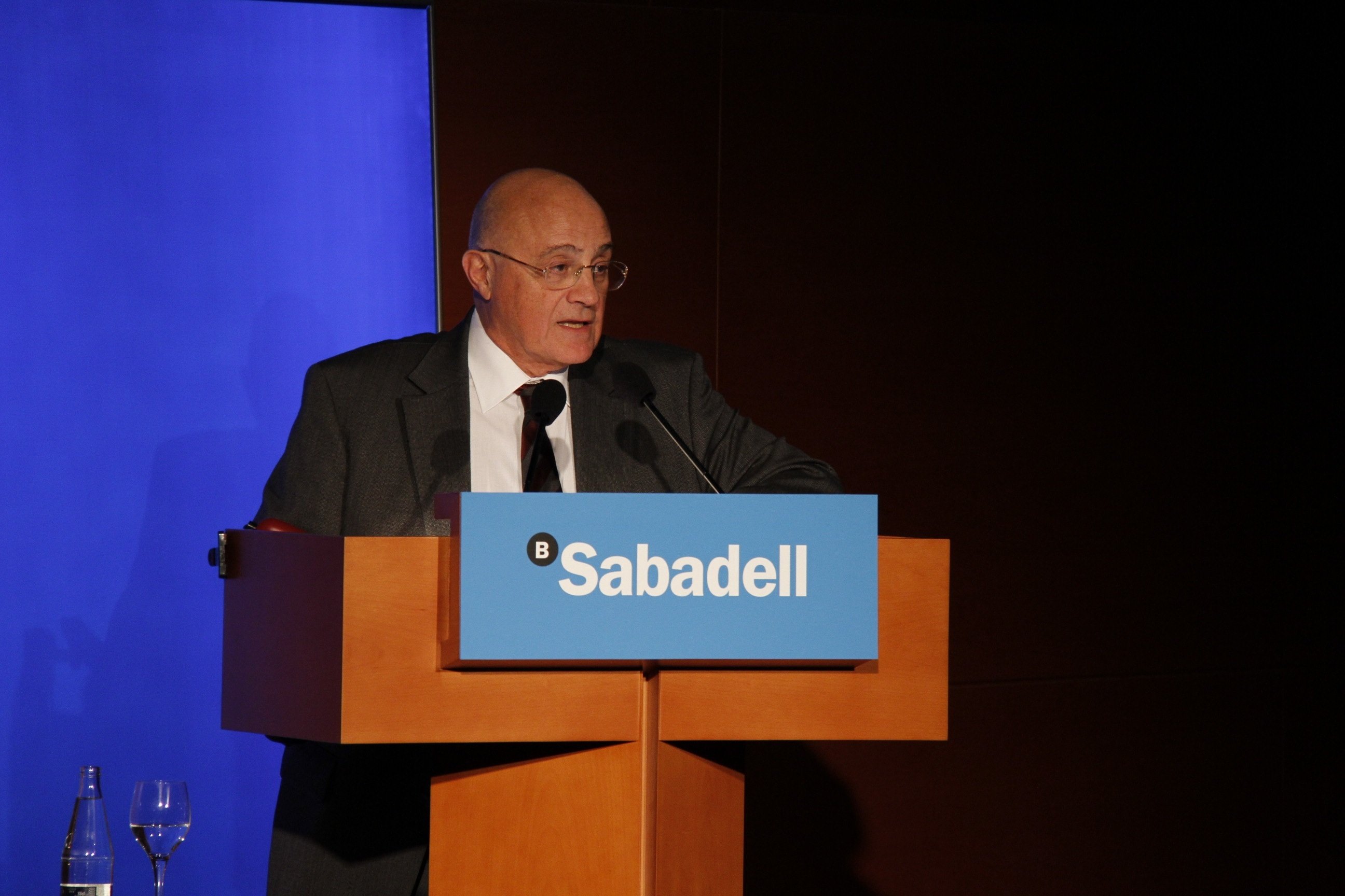 Josep Oliu, el banquer més veterà de l'IBEX després de renovar com a president de Sabadell