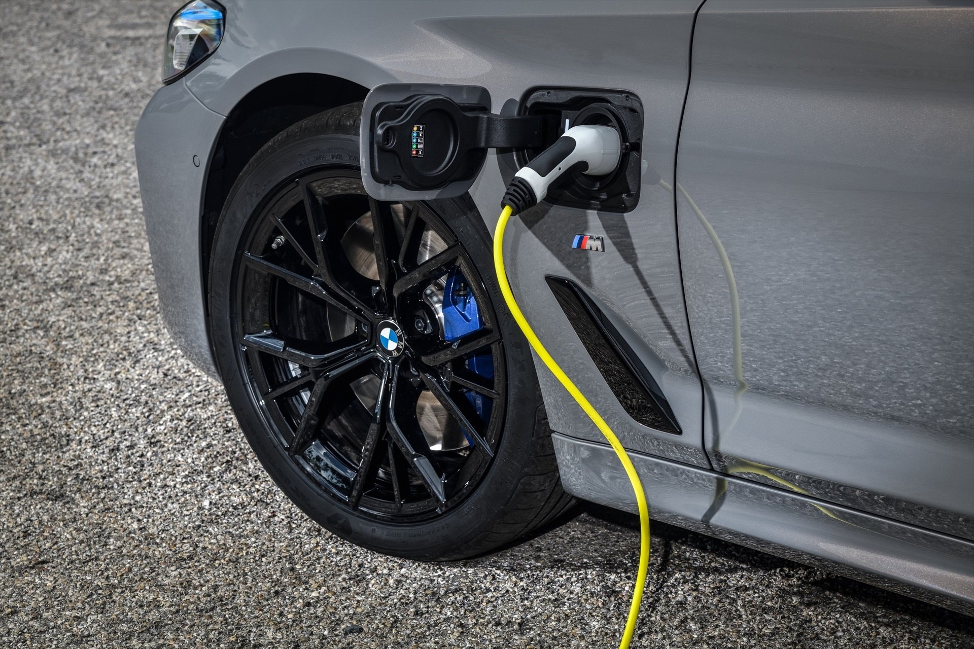 La UE acuerda instalar cargadores para coches eléctricos cada 60 kilómetros en tres años