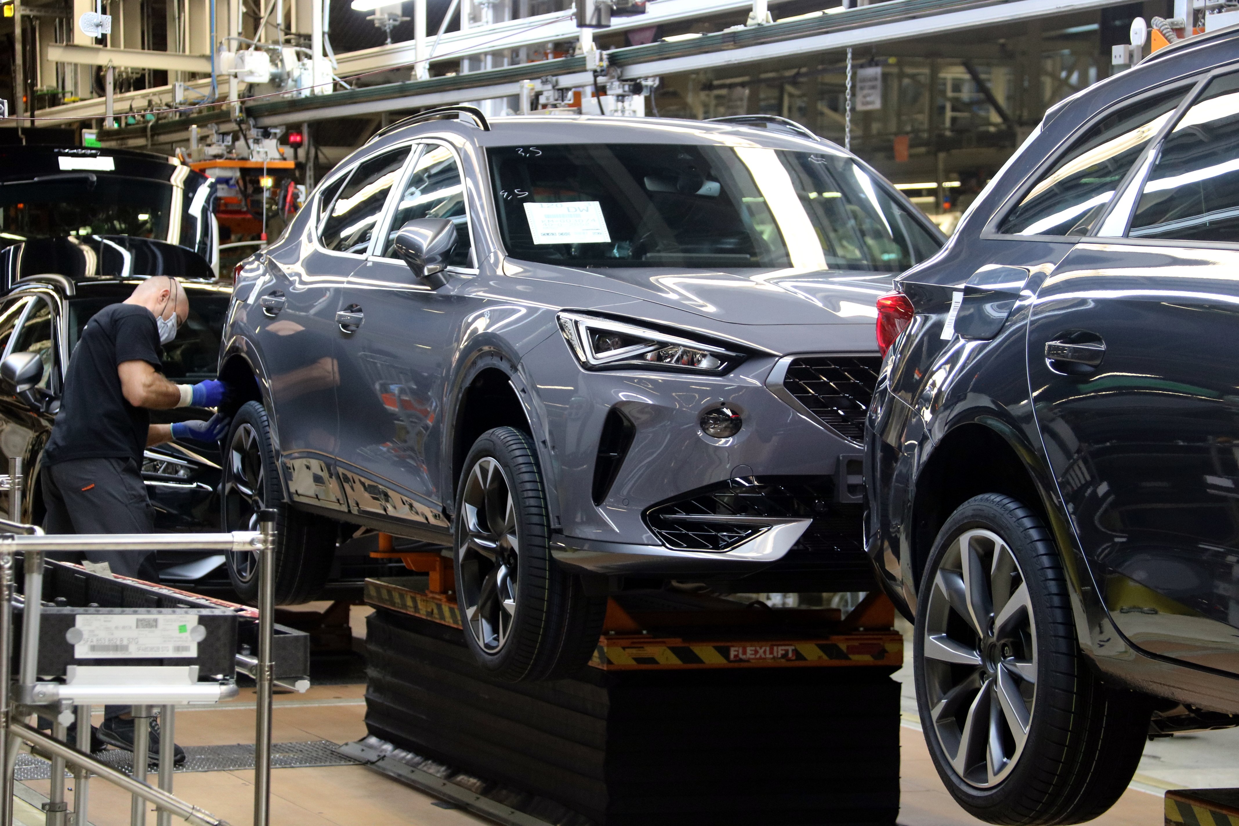 SEAT finaliza el ERTE  y prepara la contratación de 1.000 temporales