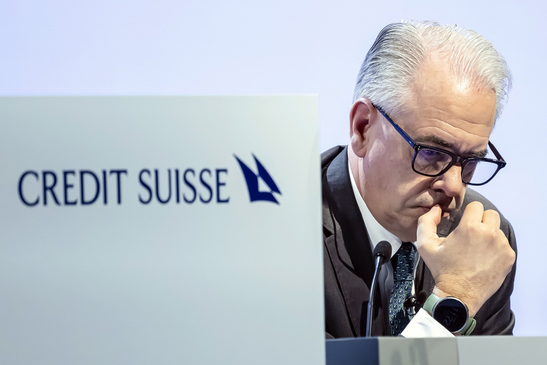 Los accionistas de Credit Suisse no se callan nada: “una acción del banco no da ni para un croissant”