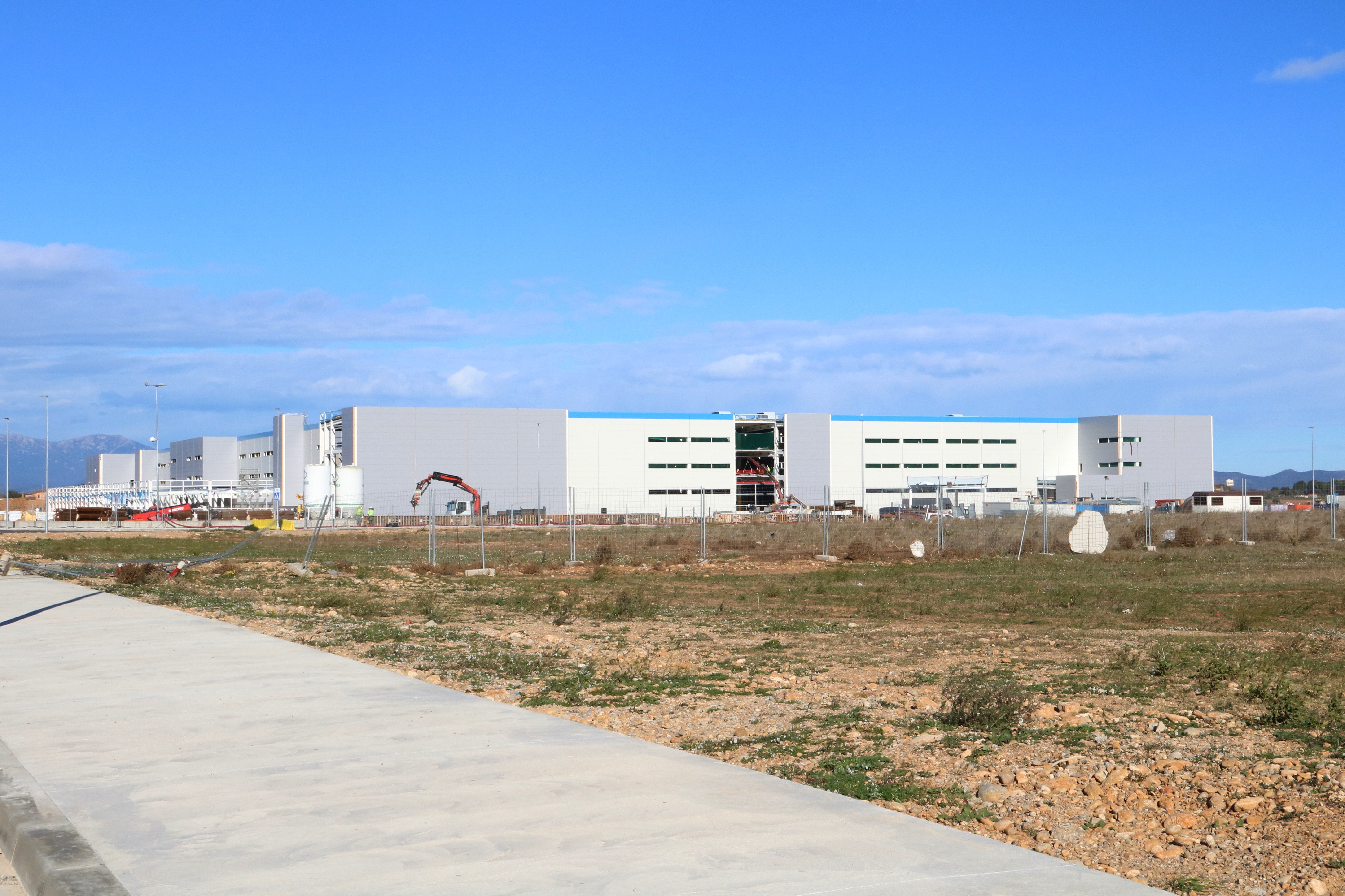 Amazon busca 250 operaris per treballar al nou centre de distribució del Logis Empordà