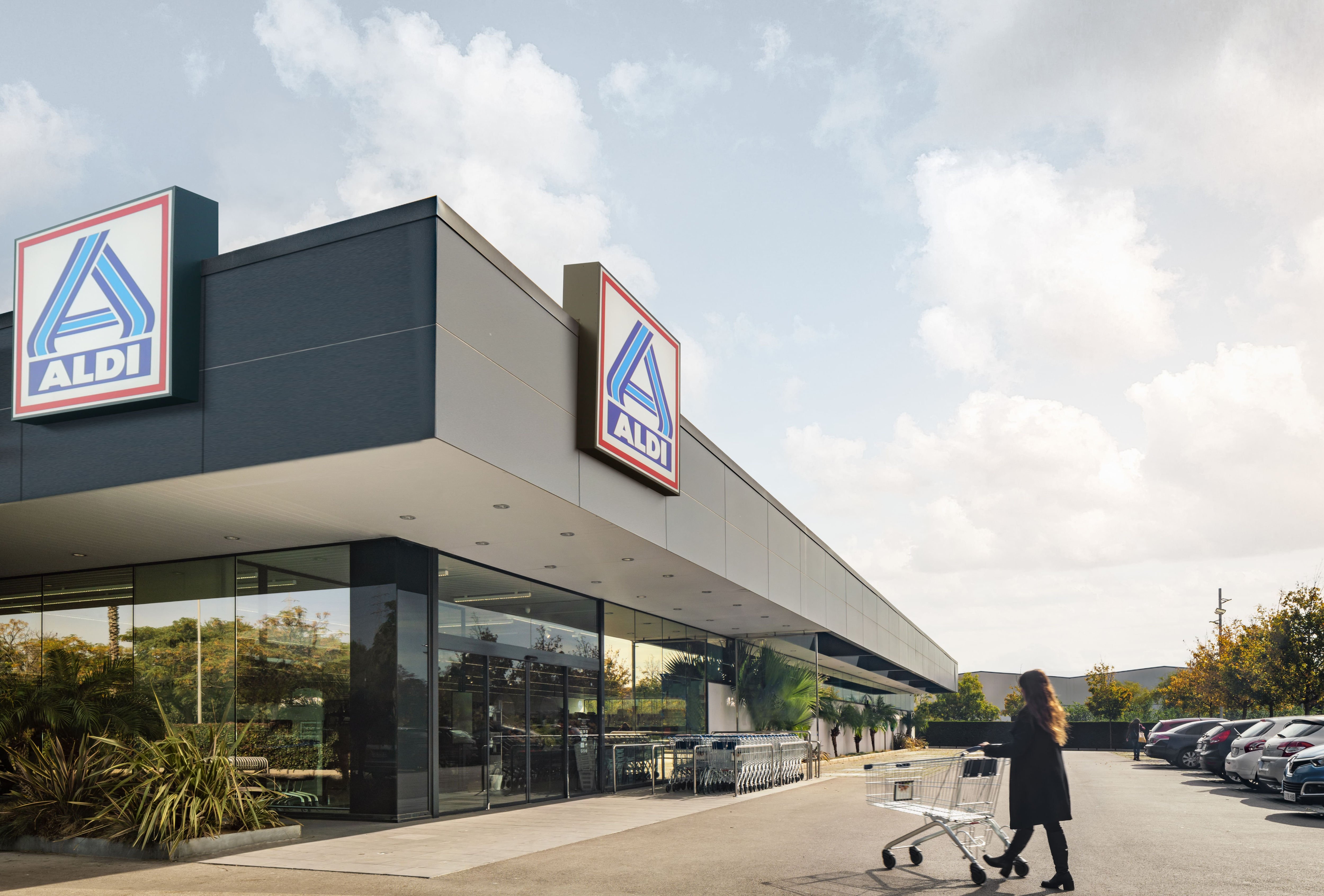 Aldi trepitja l'accelerador i suma gairebé 7 milions de clients a Espanya