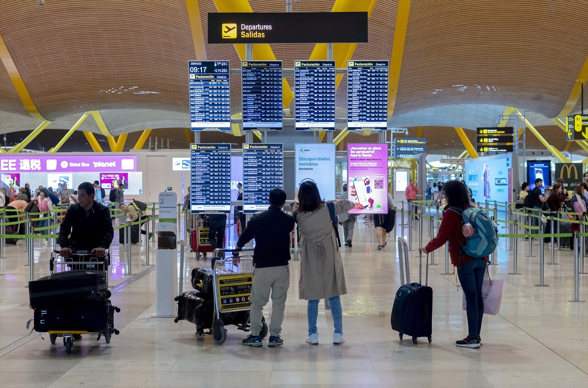 Els aeroports espanyols operaran 28.373 vols durant aquest pont de maig