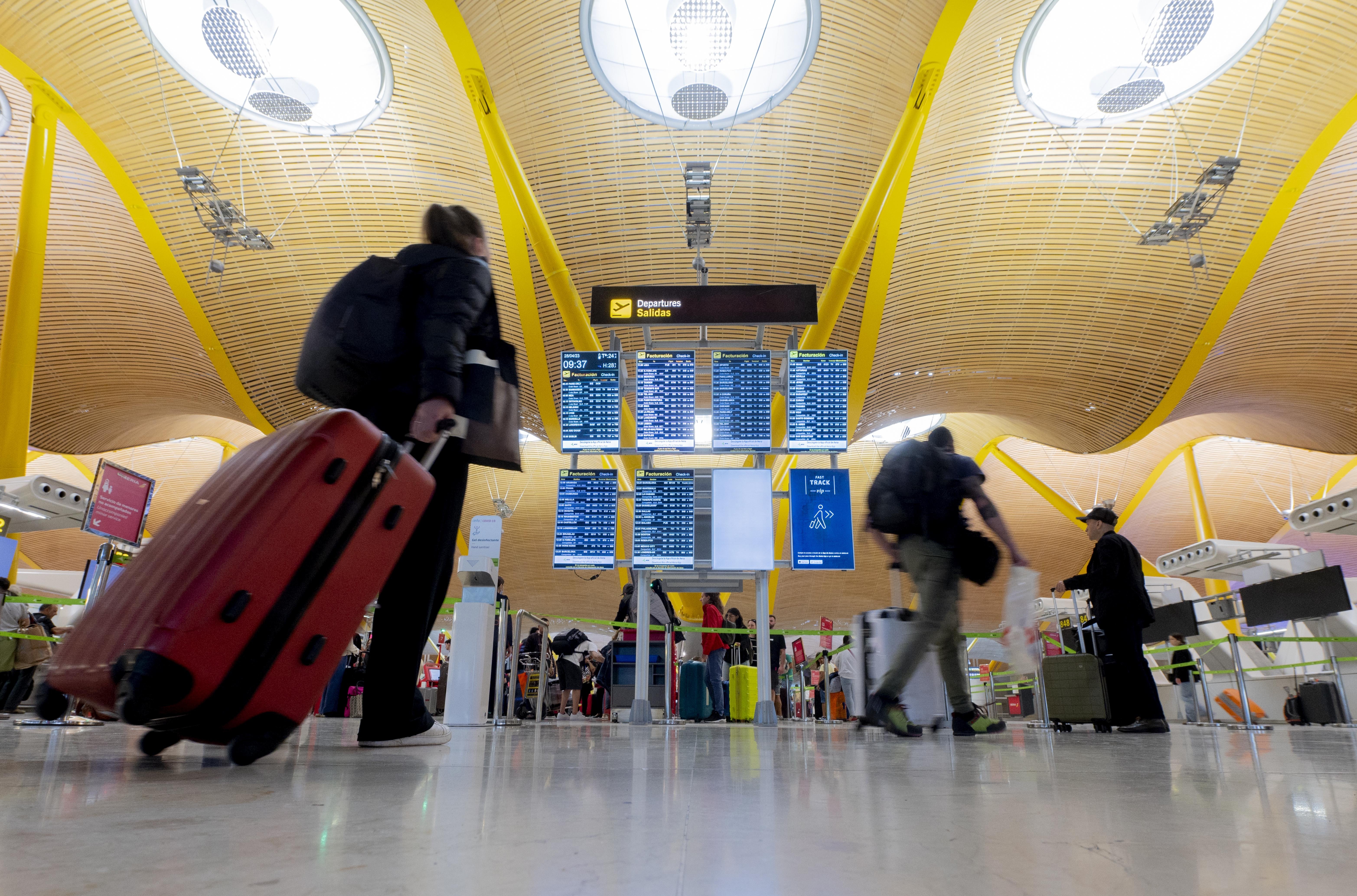 Els aeroports d'Aena encadenen quatre mesos de tràfic rècord