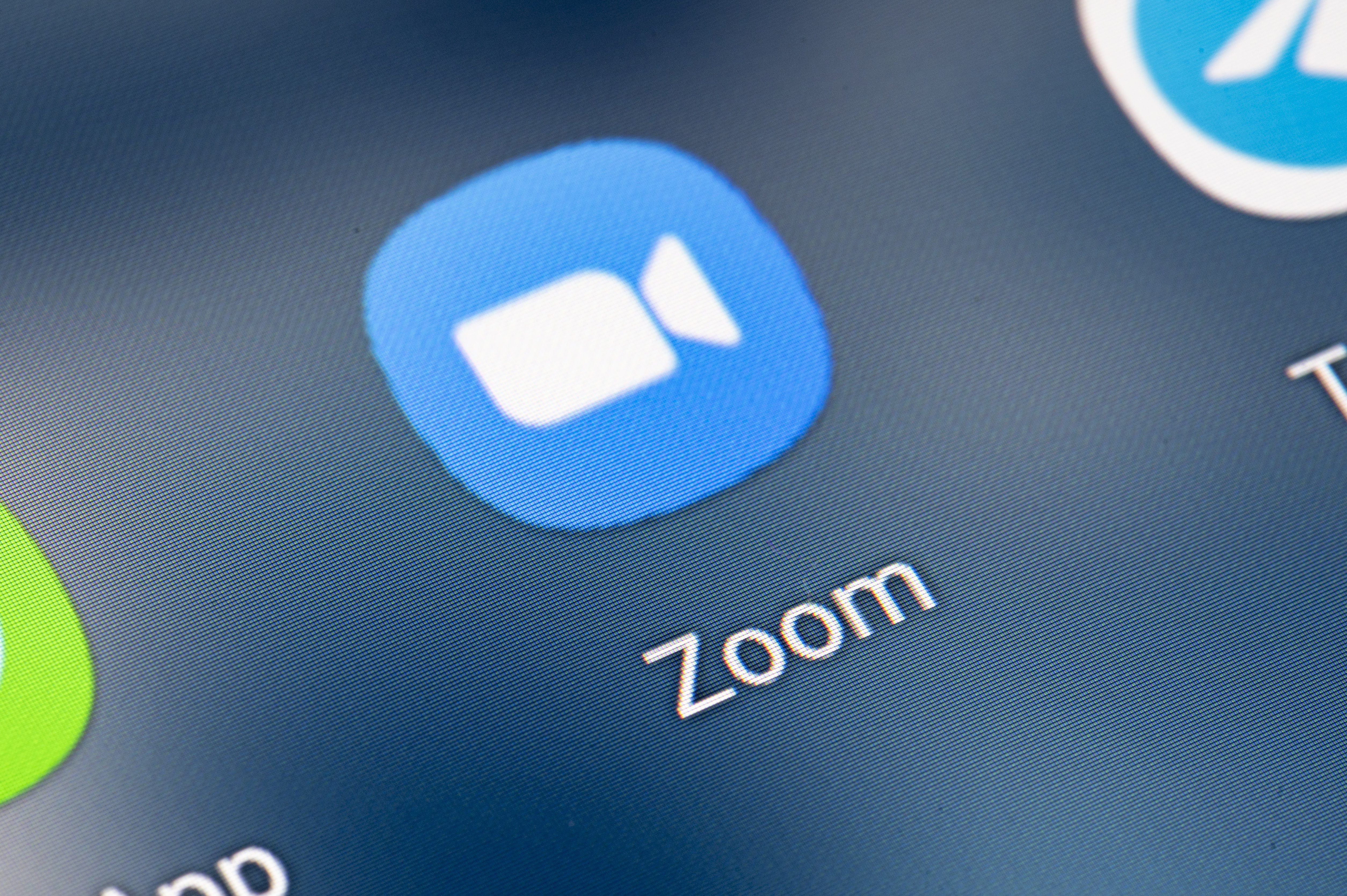 EuropaPress 4976441 filed 21 january 2022 berlin the zoom app icon is seen on the screen of