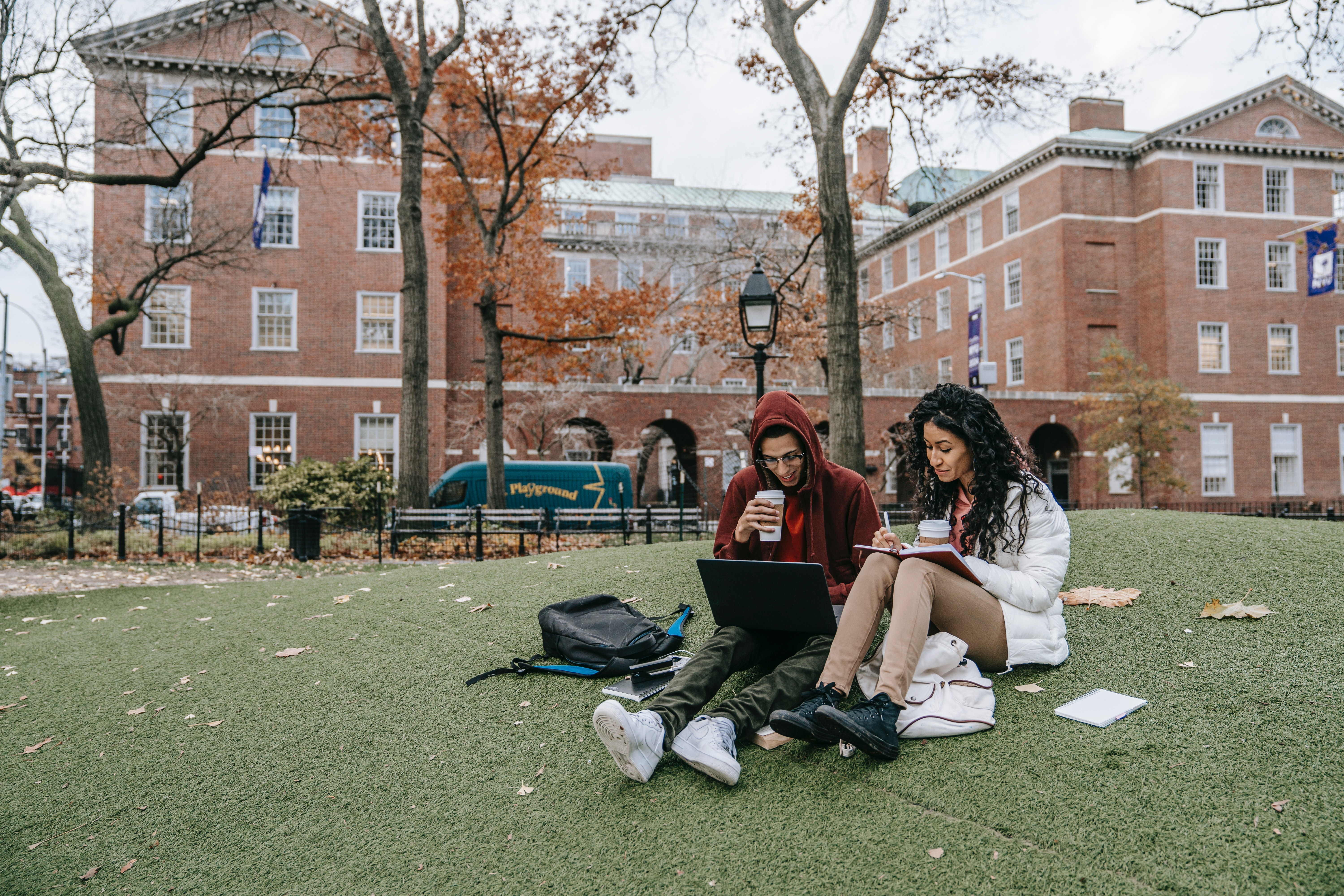 Universitarios. Pexels