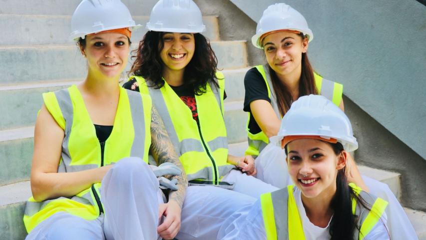 alumnas de la fundacion laboral de la construccion