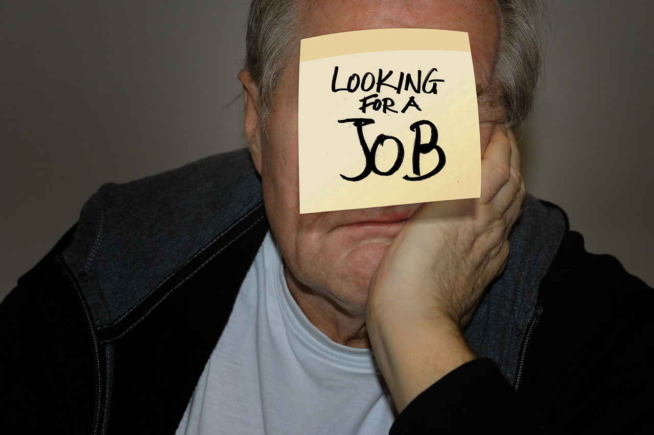 Trabajador en busca de empleo. Pixabay