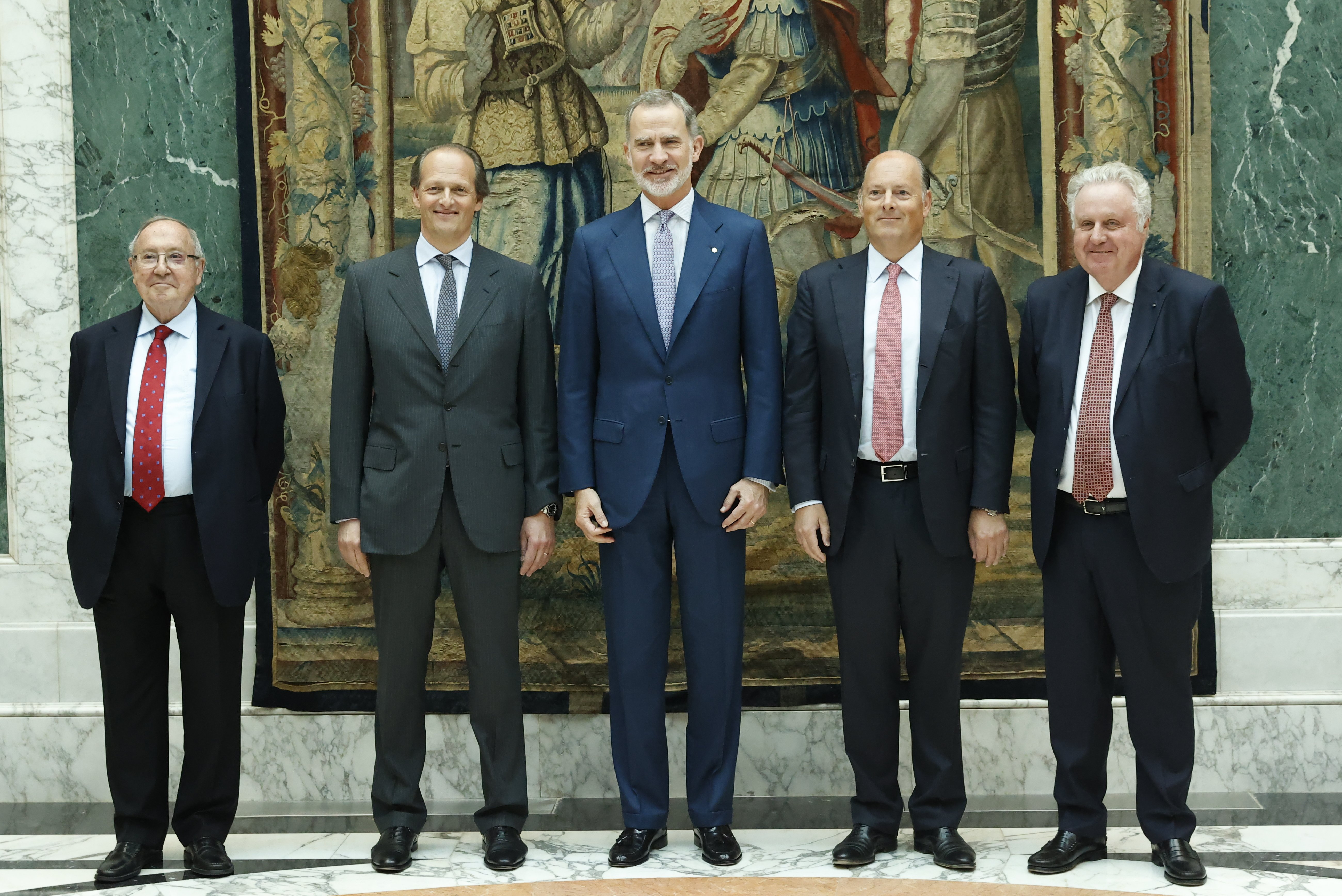 El rey Felipe VI recibe en audiencia a empresarios y directivos del tejido económico en Catalunya