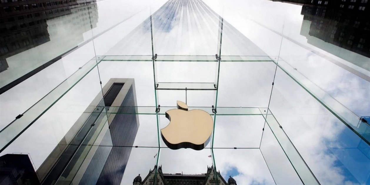 Apple hace historia y alcanza los 3 billones de dólares de valor en bolsa