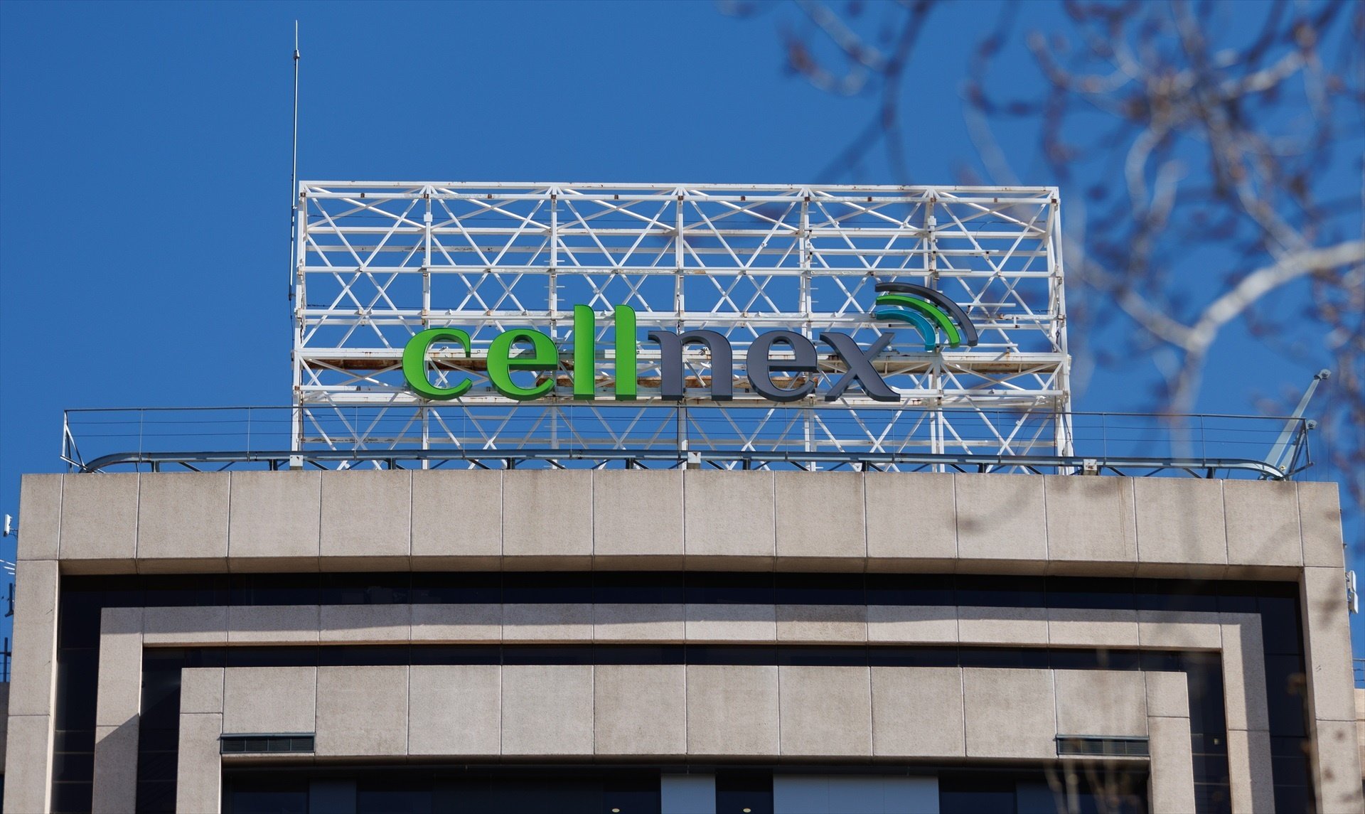 Cellnex pierde 193 millones de euros por el aumento de amortizaciones y costes
