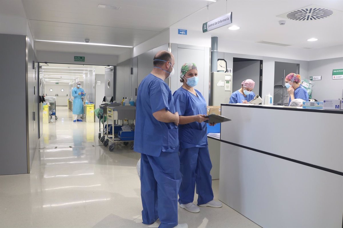 Sanitat i hostaleria, activitats on més van augmentar els accidents laborals el 2022