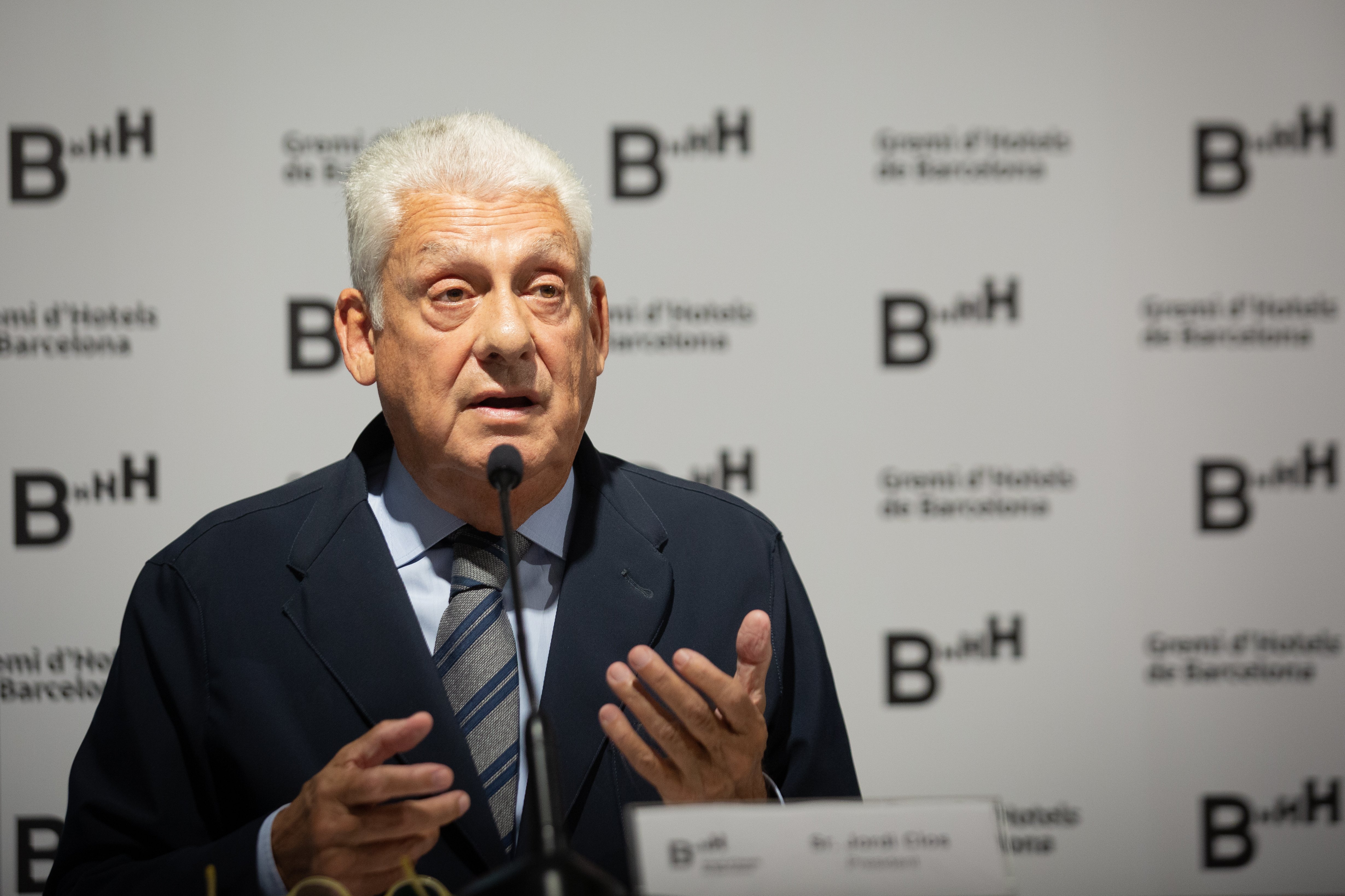 El hotelero Jordi Clos y las últimas incorporaciones al selecto club de los cónsules honorarios