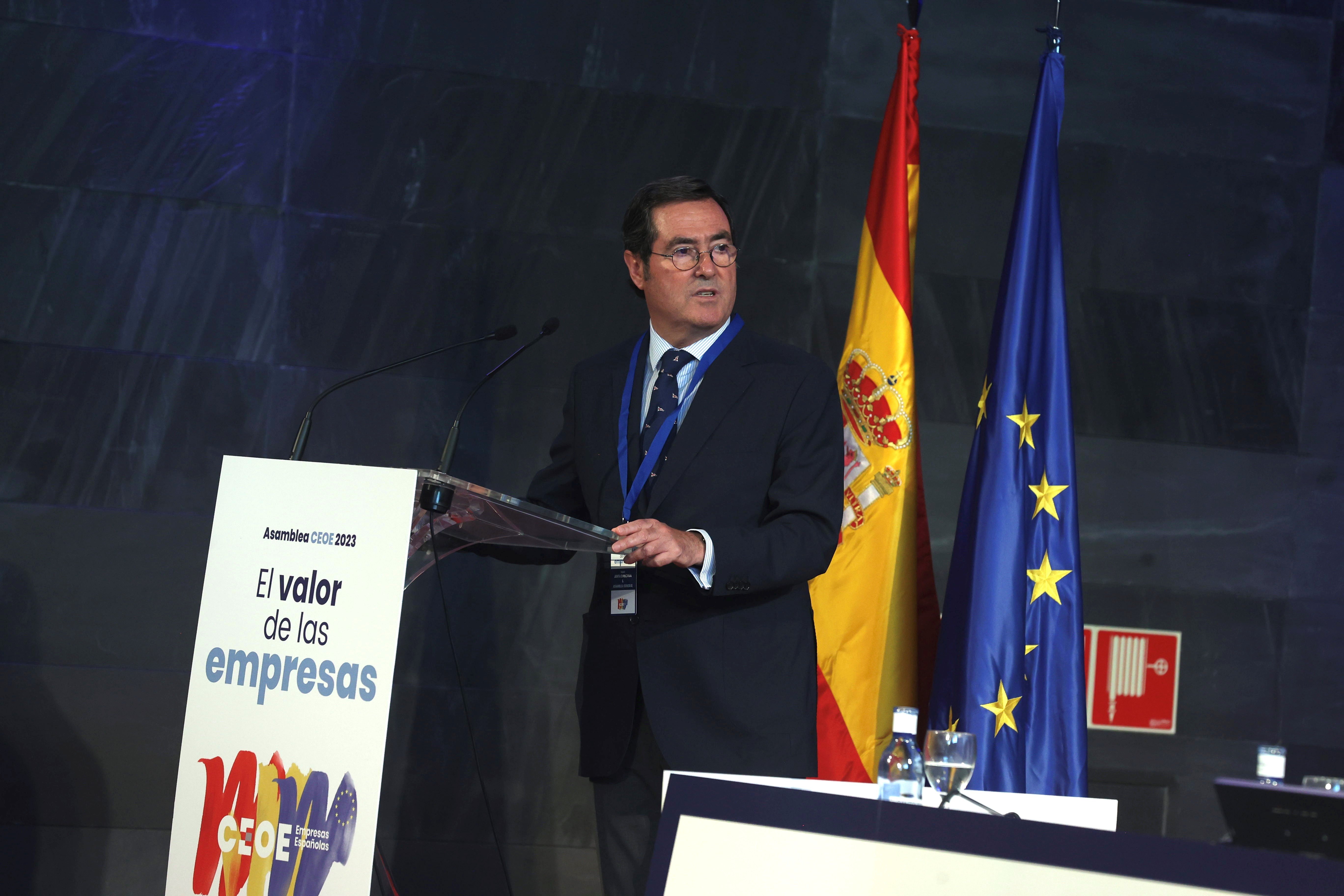 Antonio Garamendi en la Asamblea de CEOE