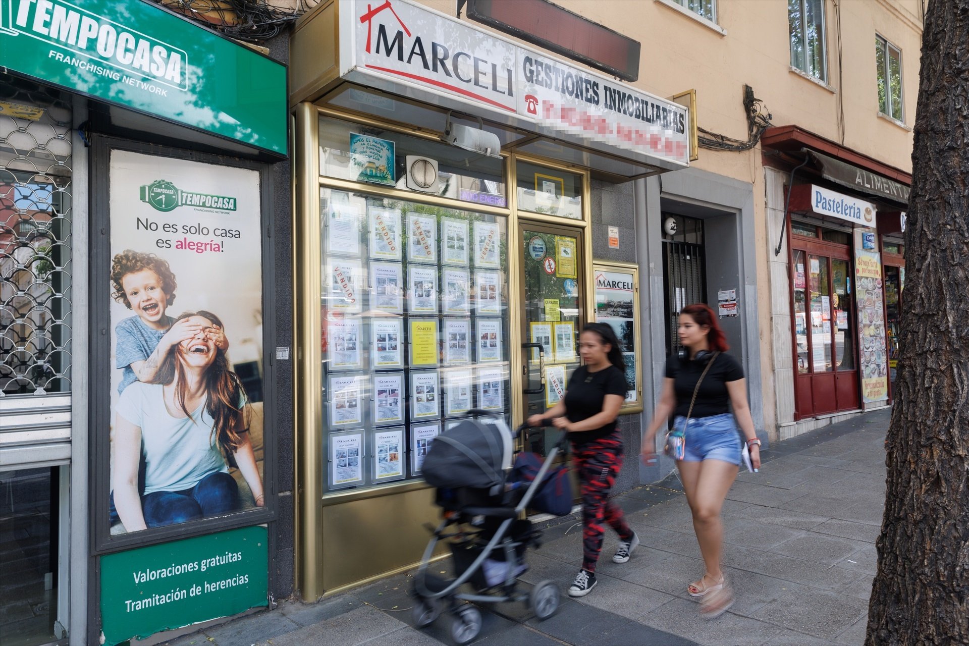 Hipotecas en caída libre: un 24% menos en España y un 30% en Catalunya, con los tipos al 3,15%