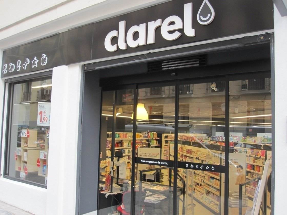 Dia suspèn la venda de més de 1.000 botigues de Clarel i valora noves opcions