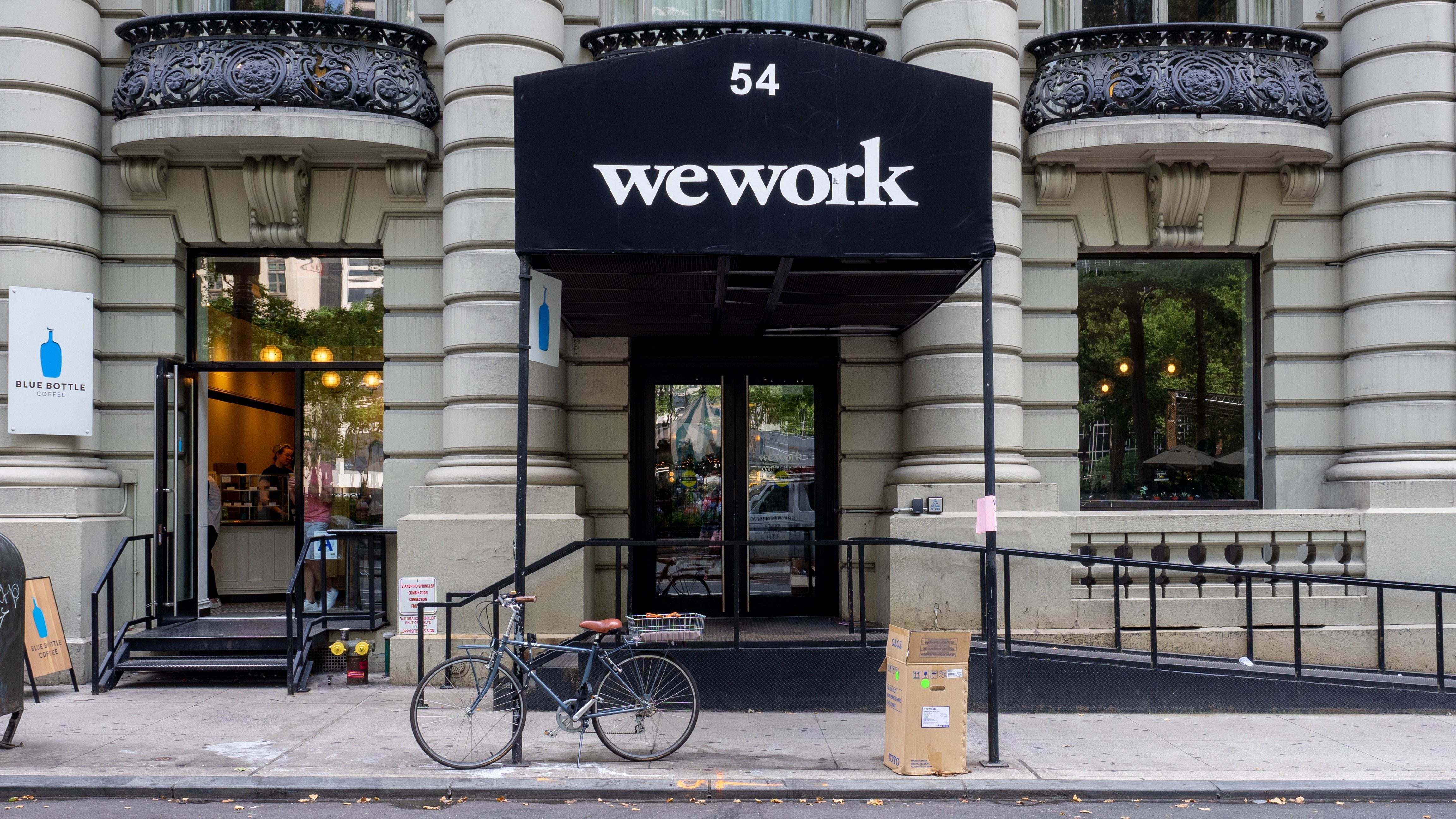 El rei del coworking WeWork admet tenir "dubtes substancials" sobre el seu futur
