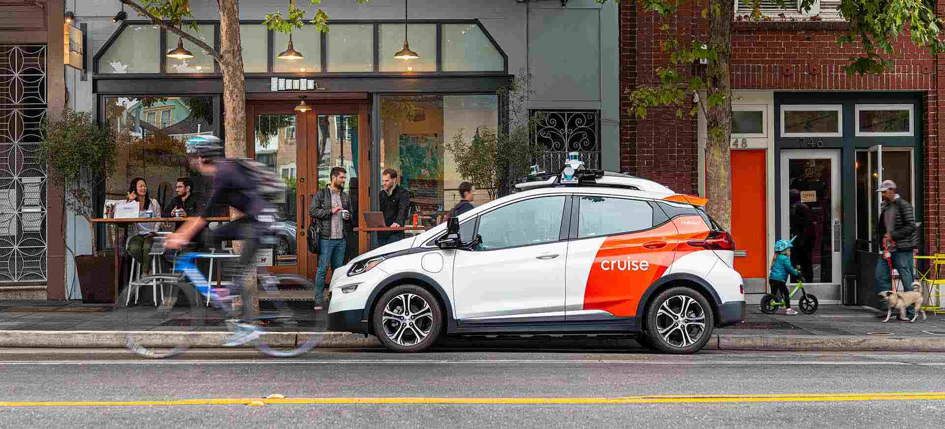 Waymo y Cruise hacen el agosto en San Francisco: libre circulación de sus taxis autónomos