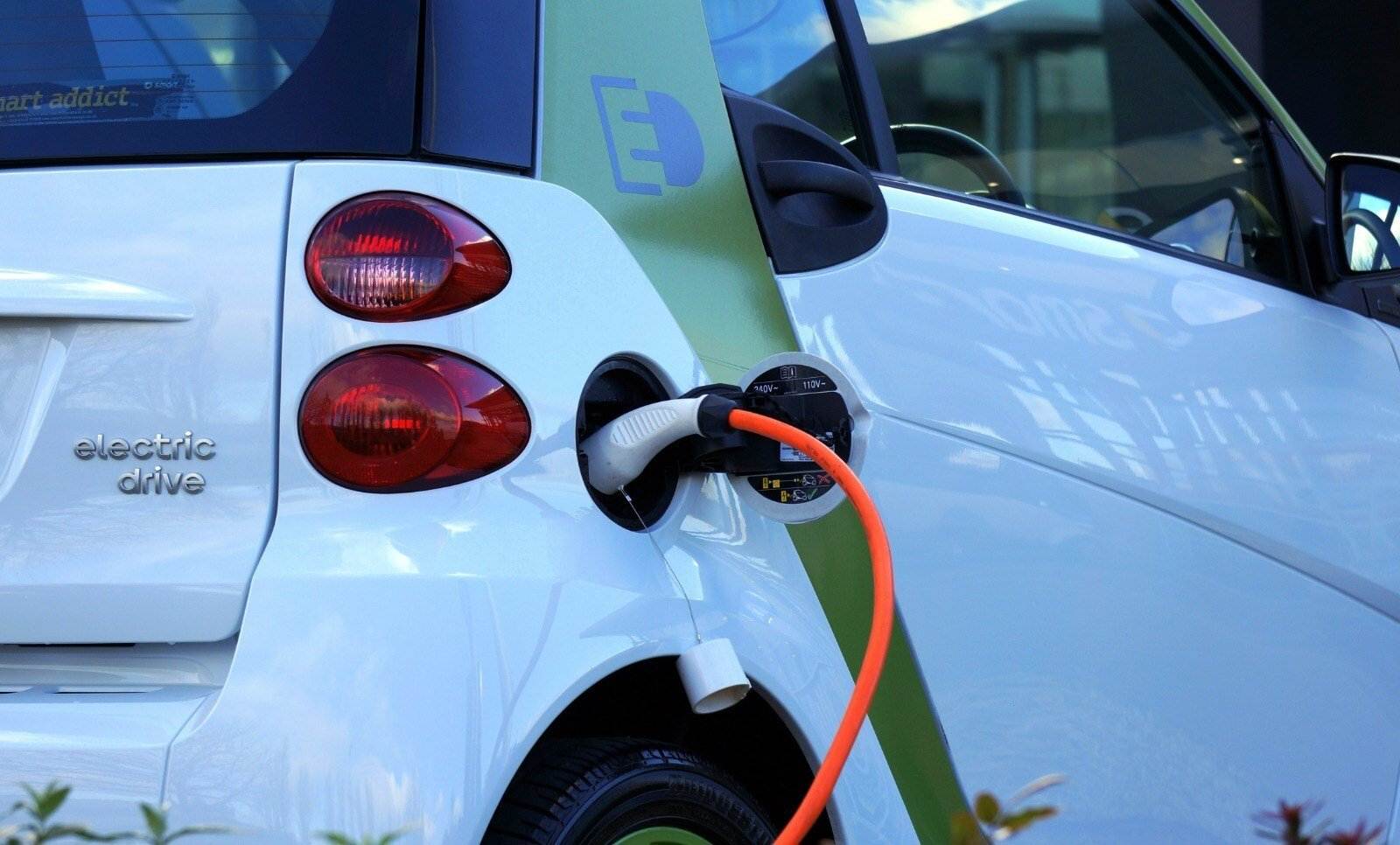 El PERTE VEC obre finestreta a 500 milions d'ajuts del govern espanyol al vehicle elèctric