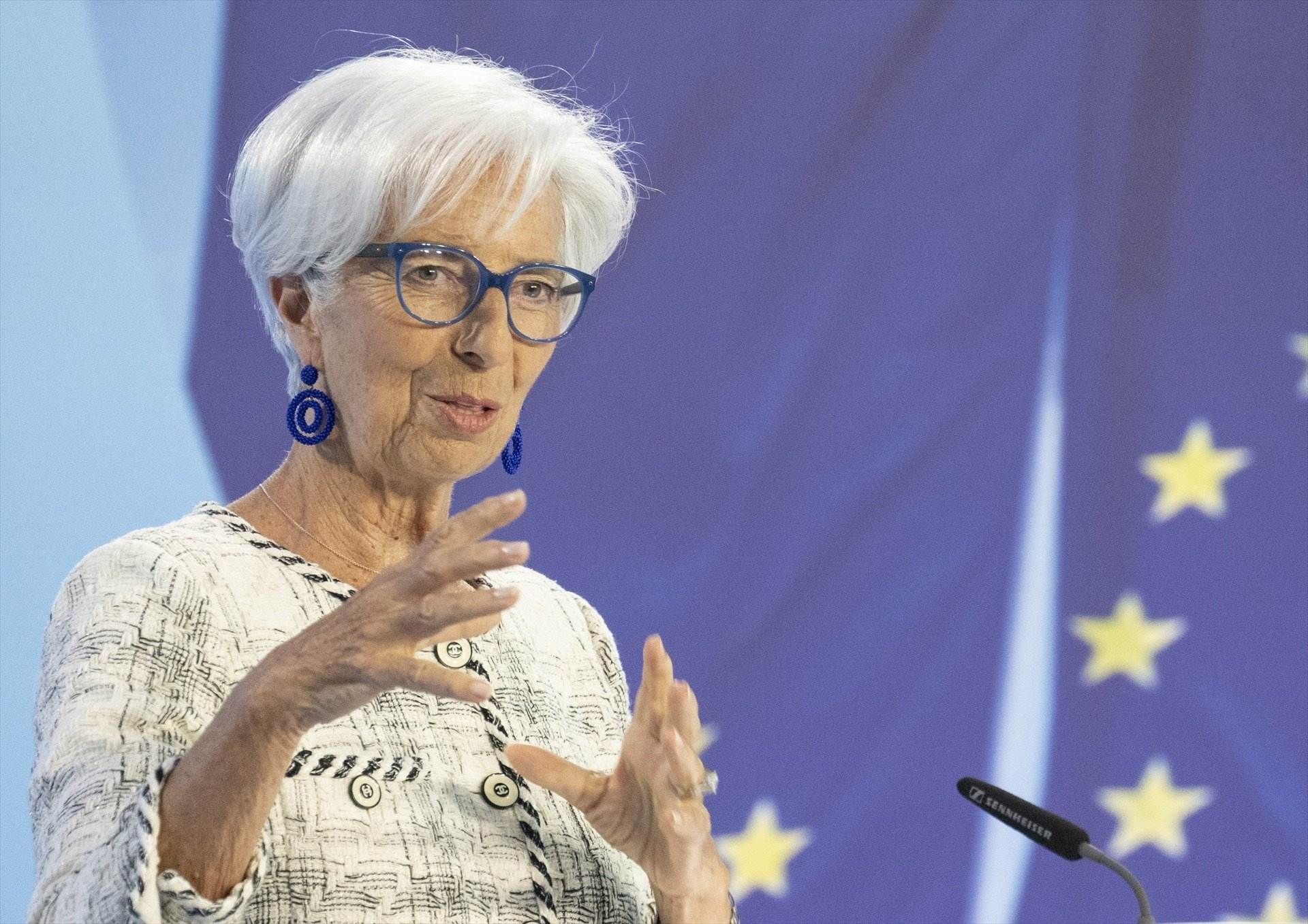 Lagarde avisa de que el BCE puede dejar pasar varias reuniones sin bajar los tipos