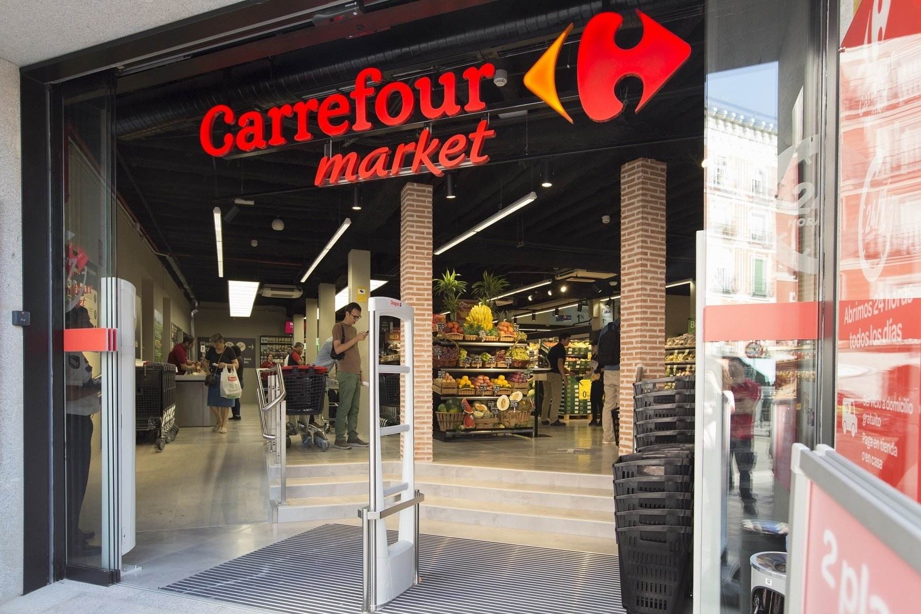 carrefour market exterior