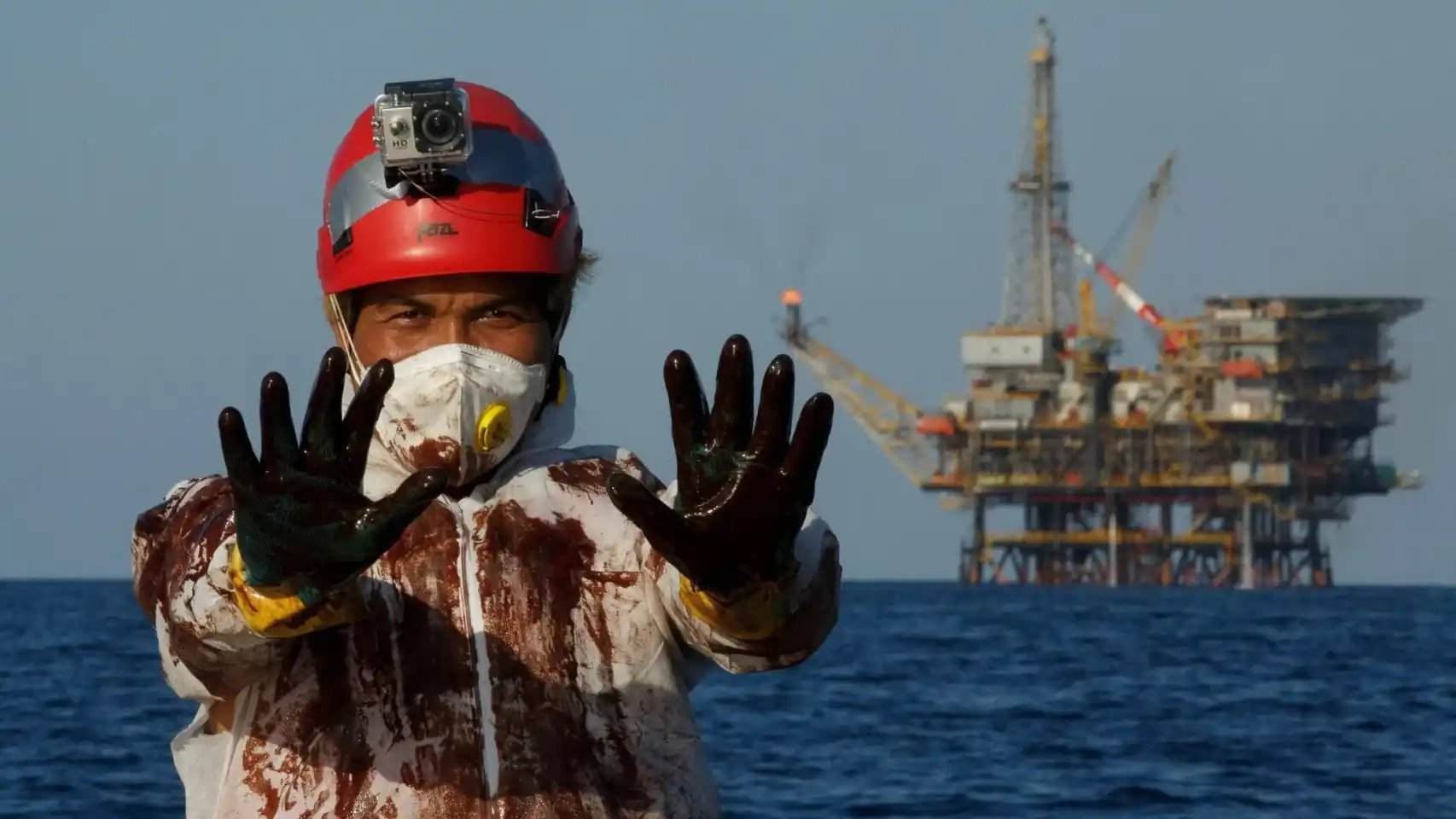 Greenpeace acusa les grans petrolieres europees de mentir en la reducció de les seves emissions