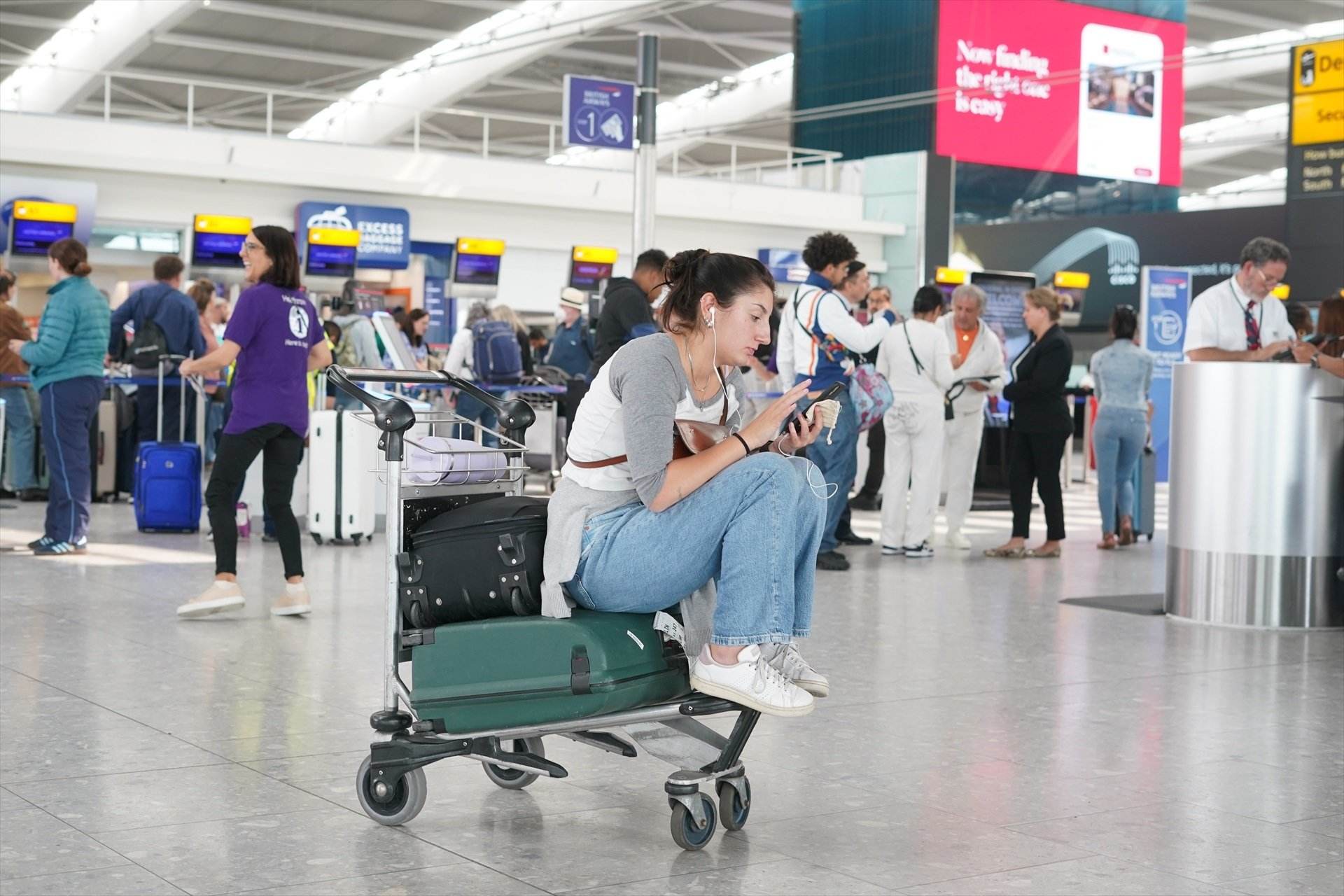 Mi vuelo se ha retrasado: ¿cuándo y cómo puedo reclamar una indemnización?
