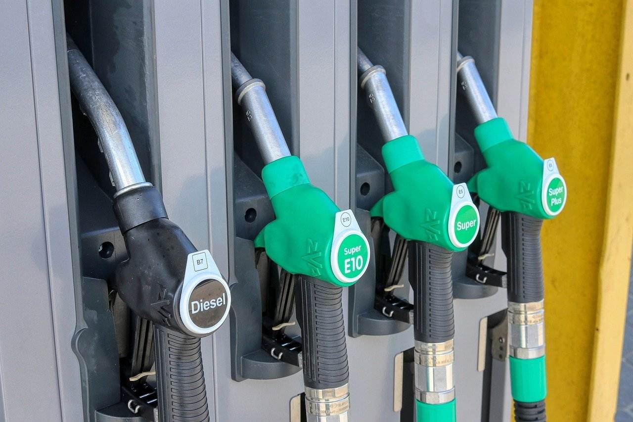 Los altos precios de los combustibles hacen caer el consumo en la UE