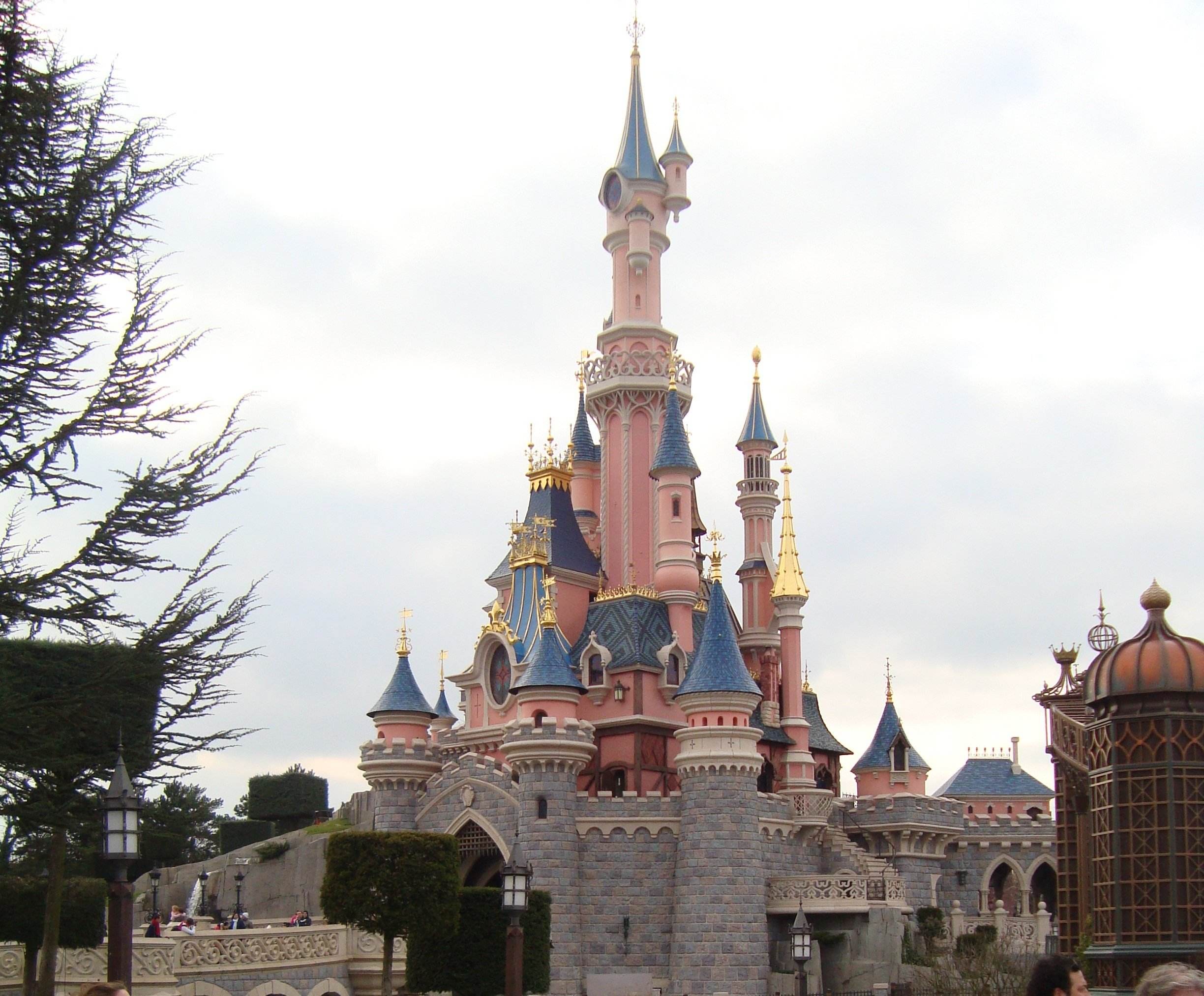 EuropaPress 5130136 castillo disney disneyland paris eurodisney