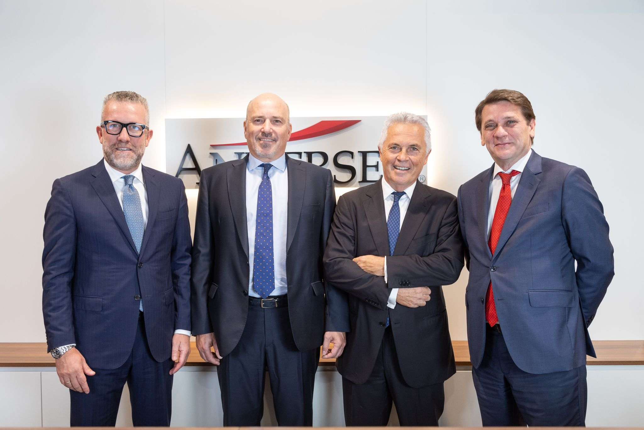 Andersen ficha a dos exdirectivos de Garrigues para su oficina de Barcelona