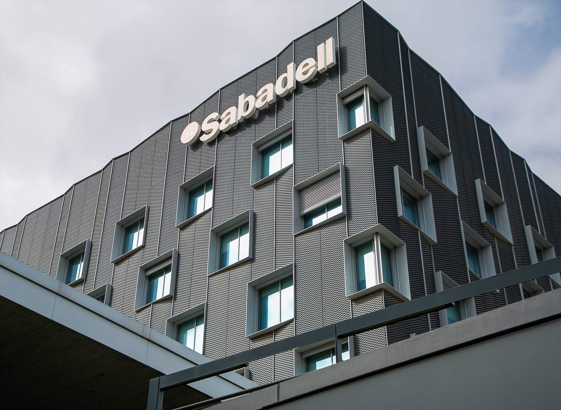 Sede del Sabadell en San Cugat