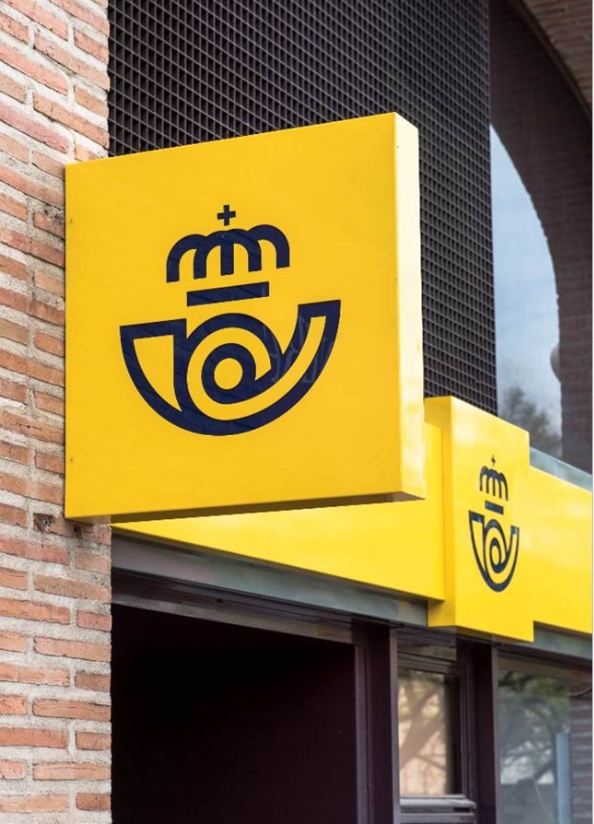 Correos pedirá la licencia para operar como banca comercial a partir de 2025