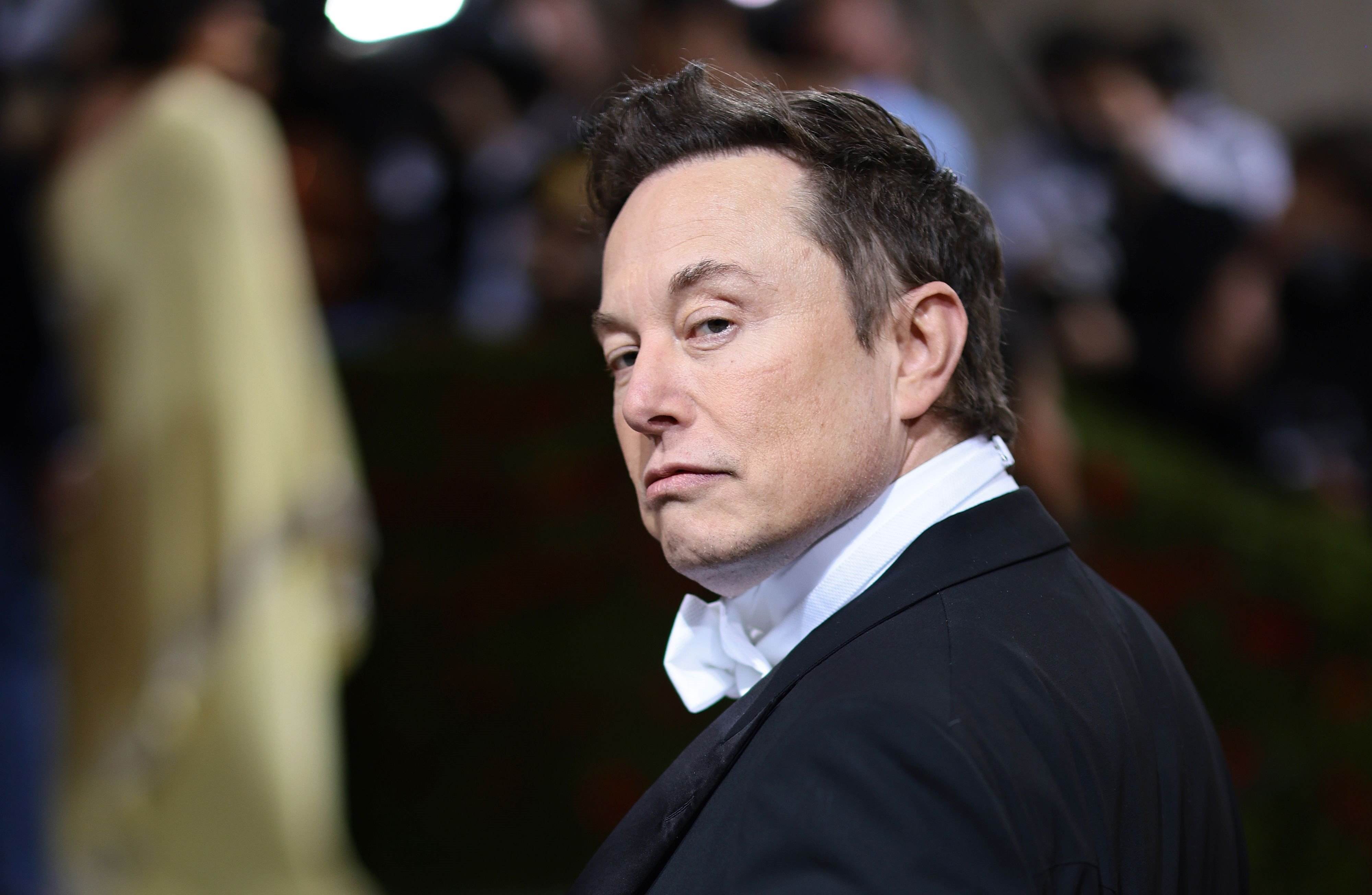 Elon Musk anuncia dues subscripcions més per a Twitter, què inclouen?